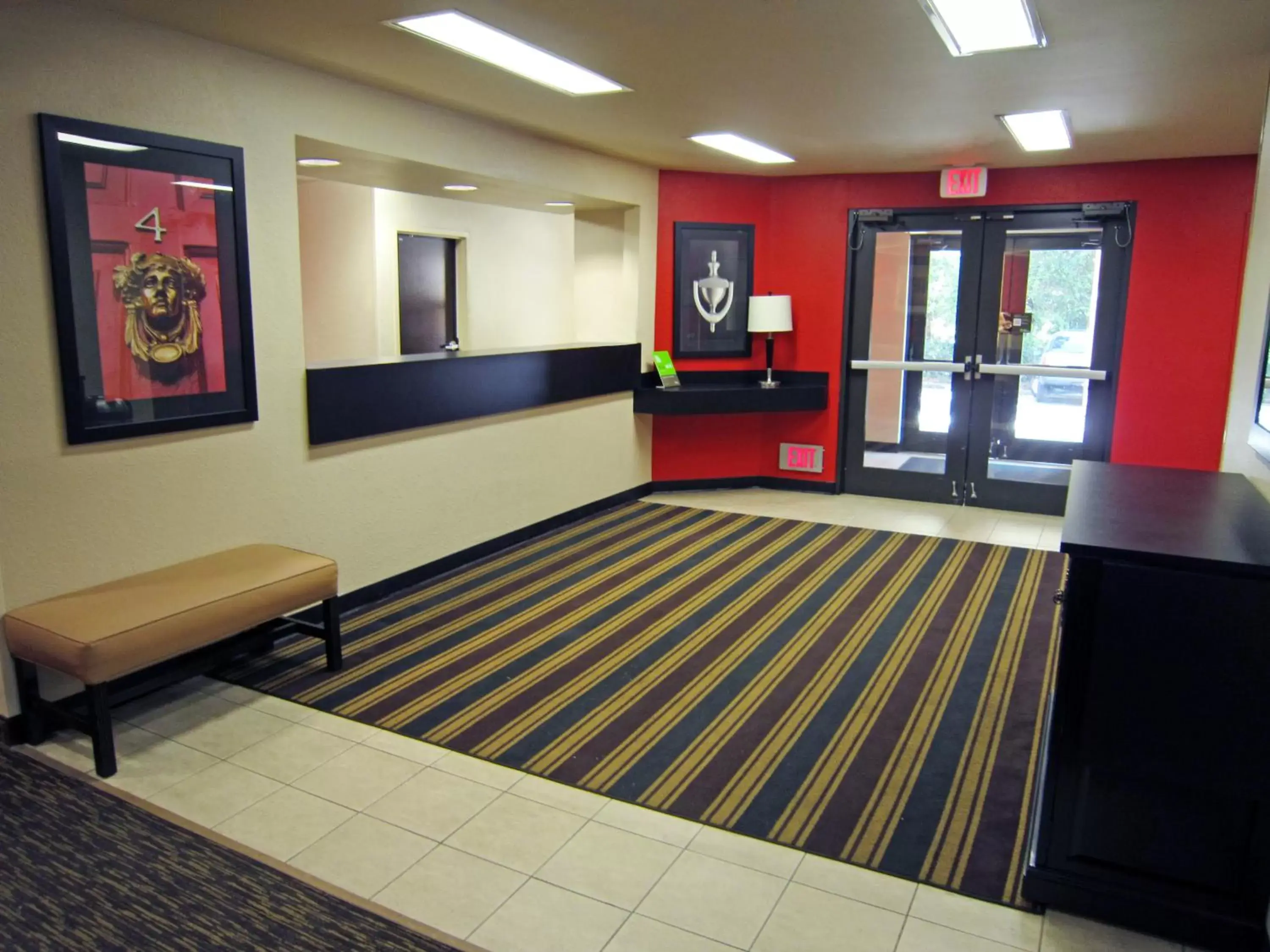 Lobby or reception in Extended Stay America Suites - Tampa - North - USF - Attractions