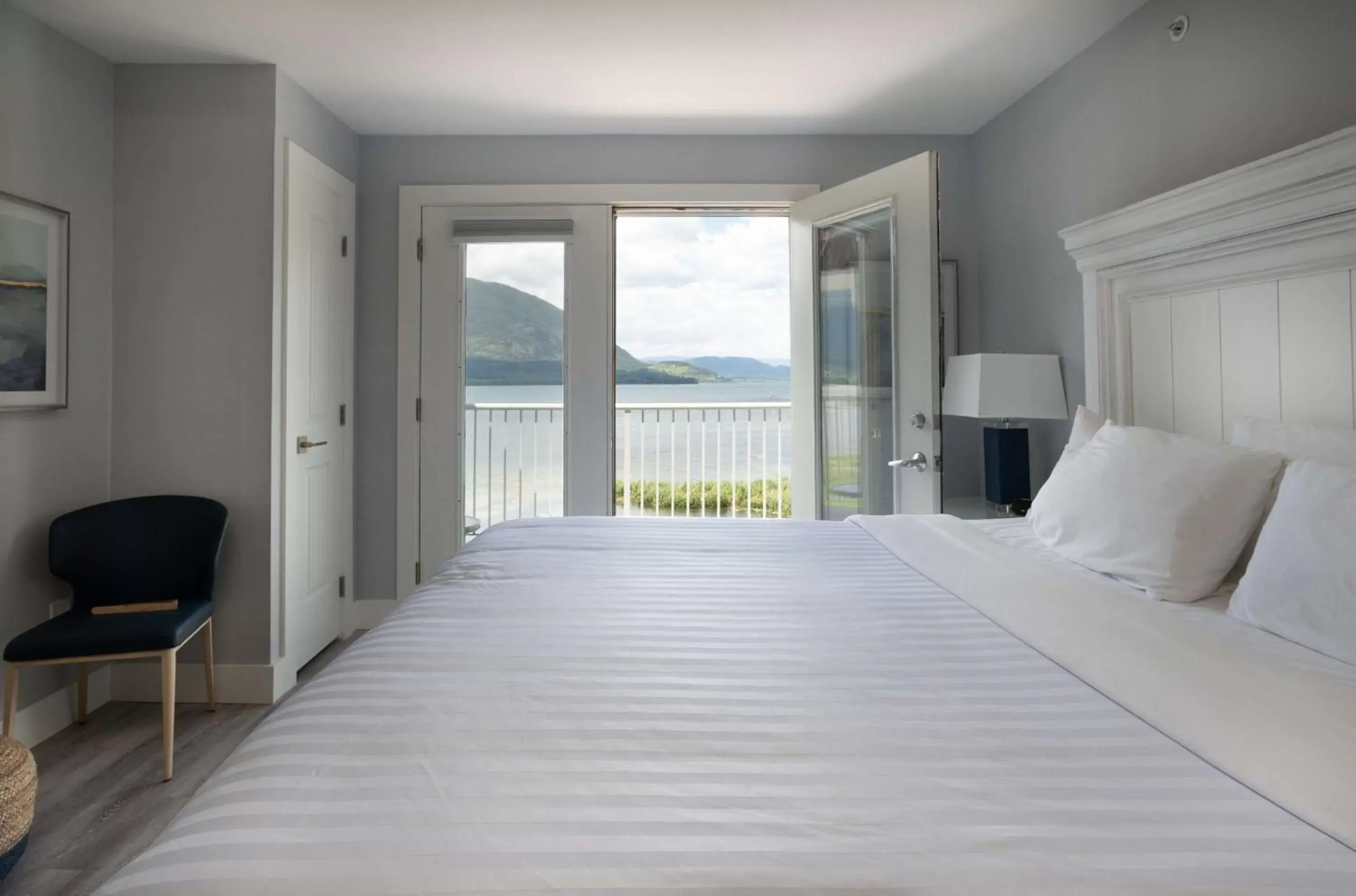 Bedroom, Bed in Prestige Harbourfront Resort, WorldHotels Luxury