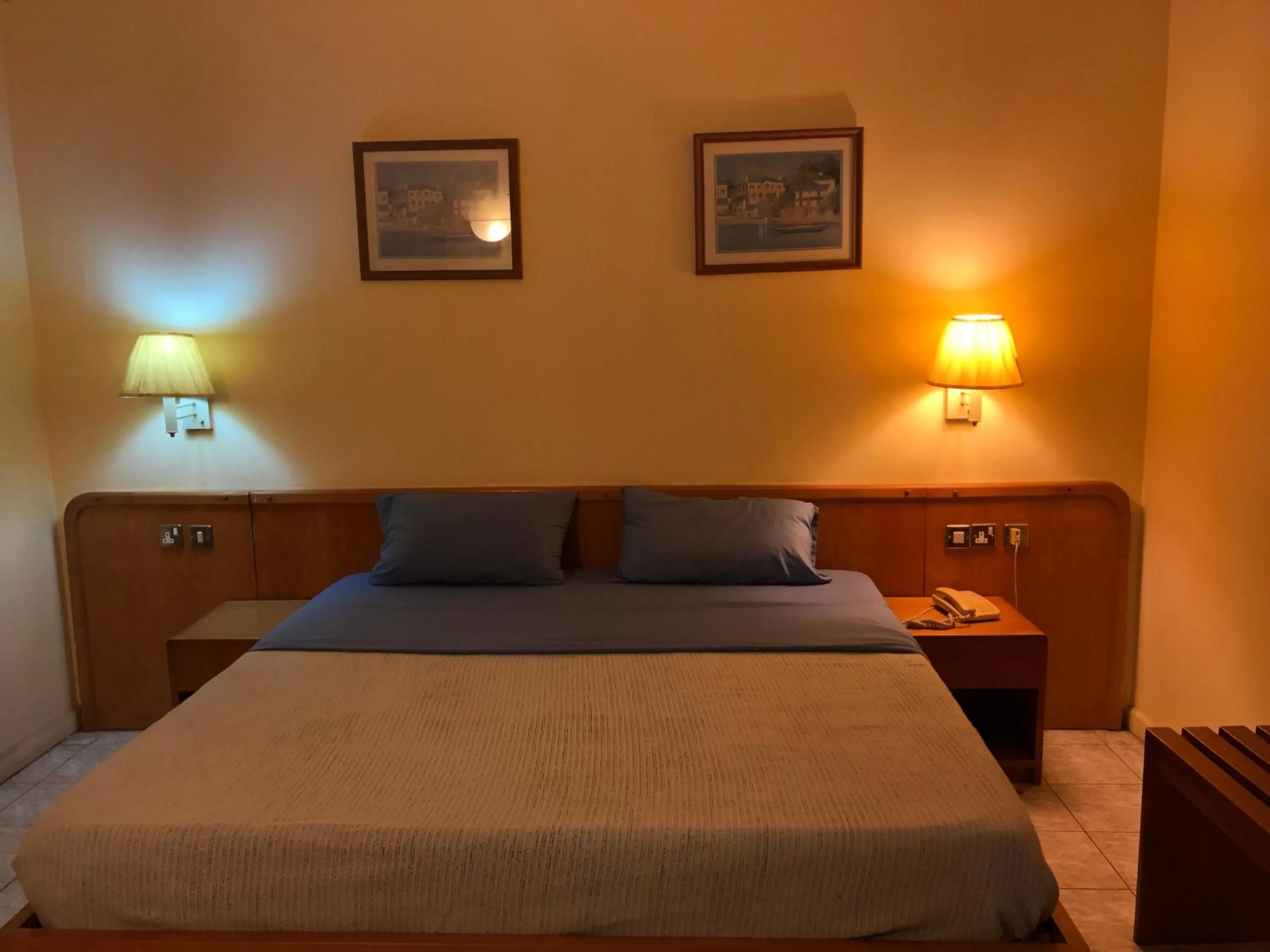 Bed in Maple Leaf Korean Hotel