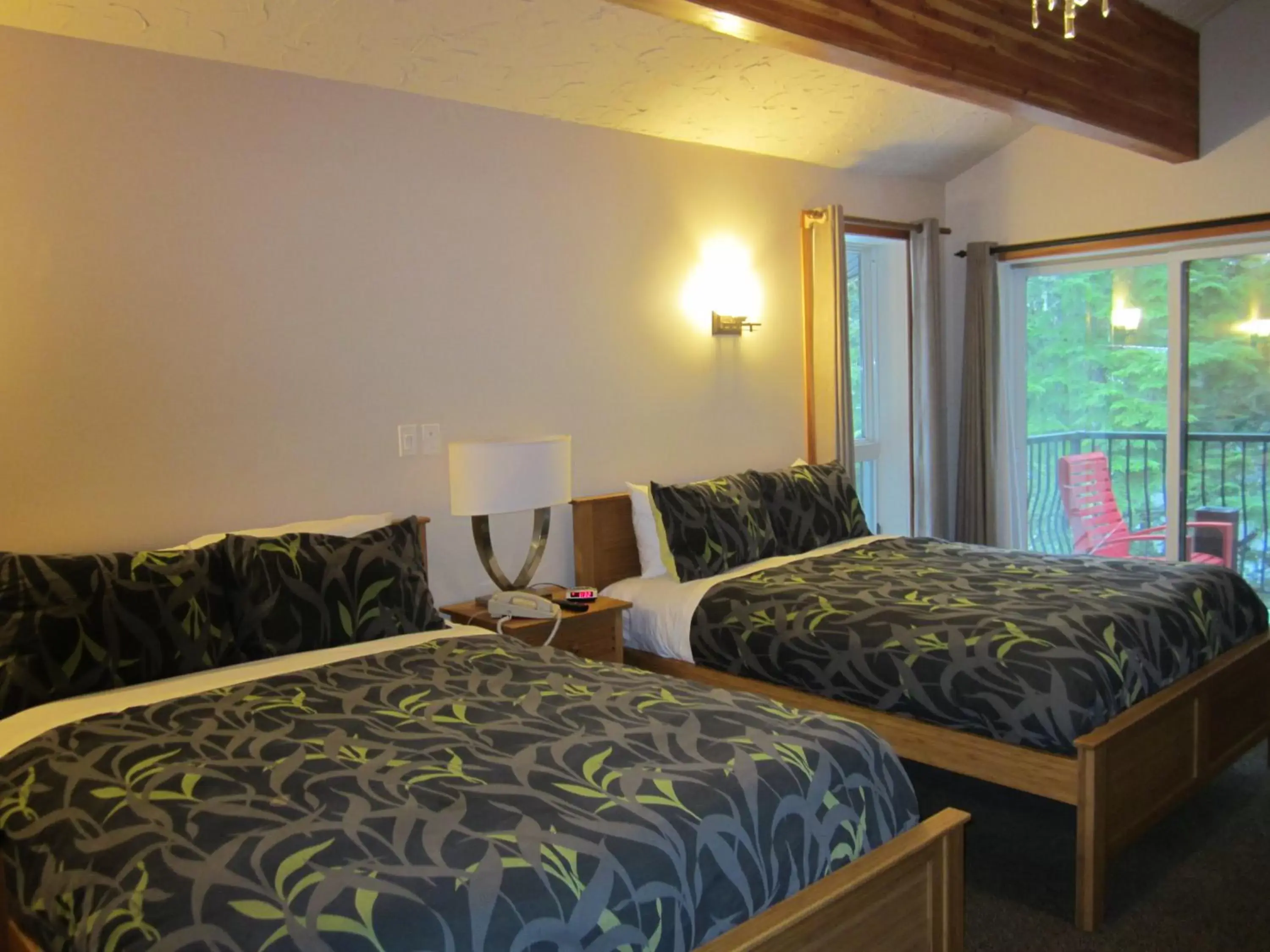 Bedroom, Bed in The Lodge At Skeena Landing