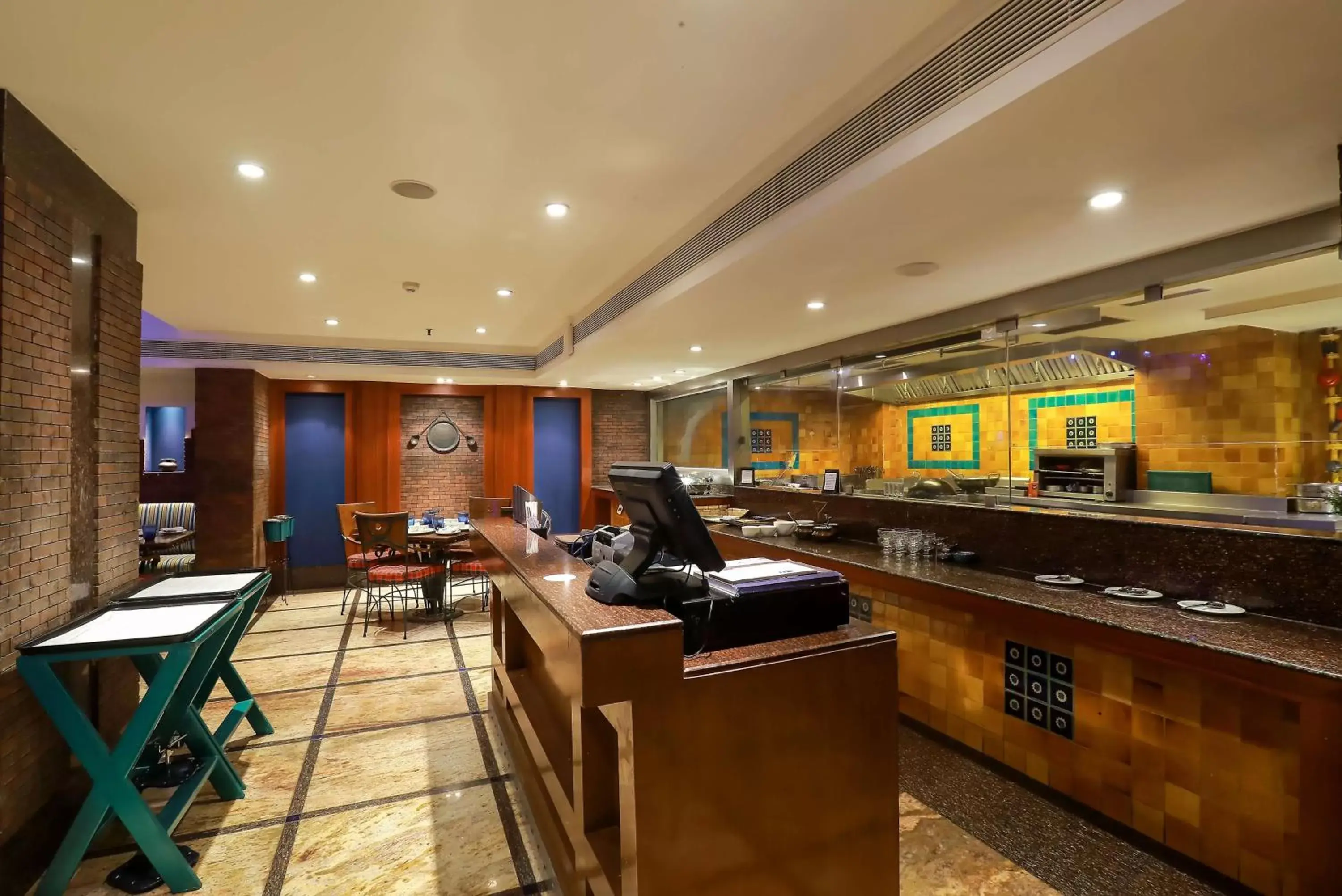 Restaurant/Places to Eat in Radisson Blu Hotel Chennai City Centre