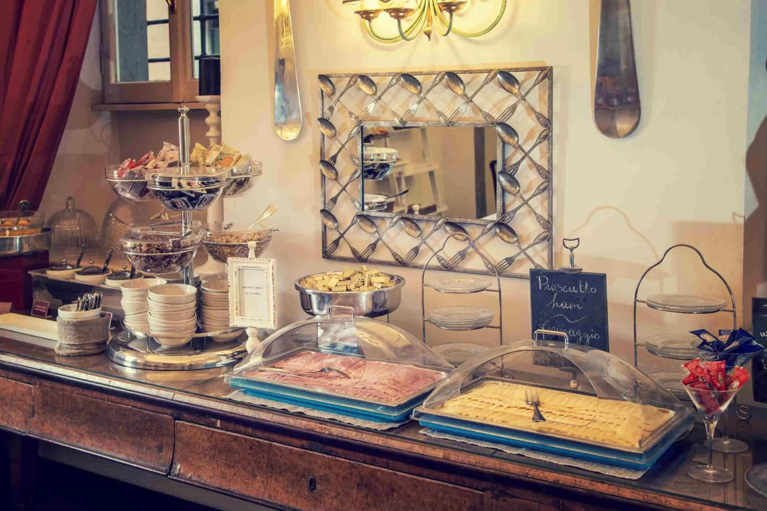 Food in Hotel Adriano