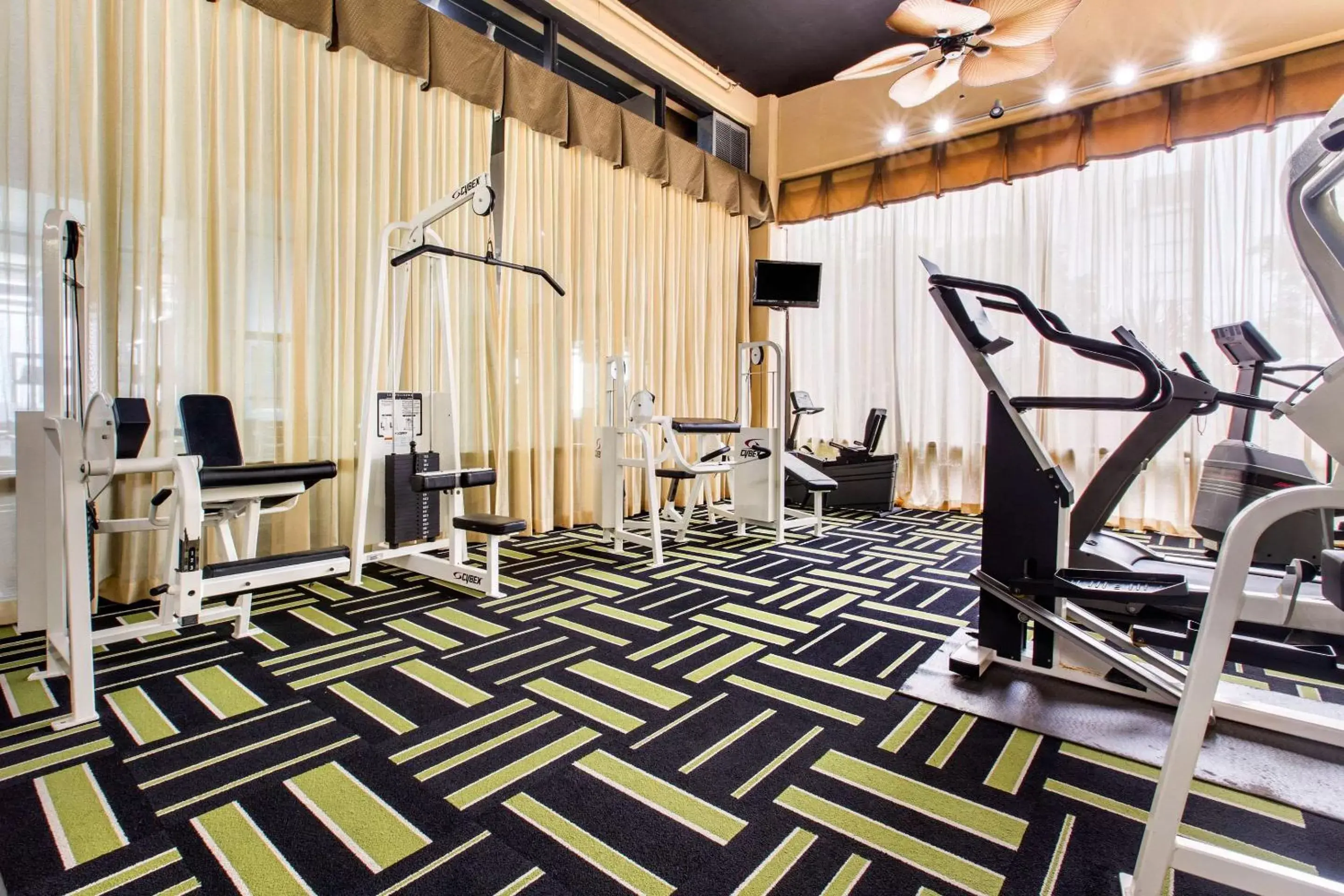 Fitness centre/facilities, Fitness Center/Facilities in Coastal Hotel & Suites Virginia Beach - Oceanfront
