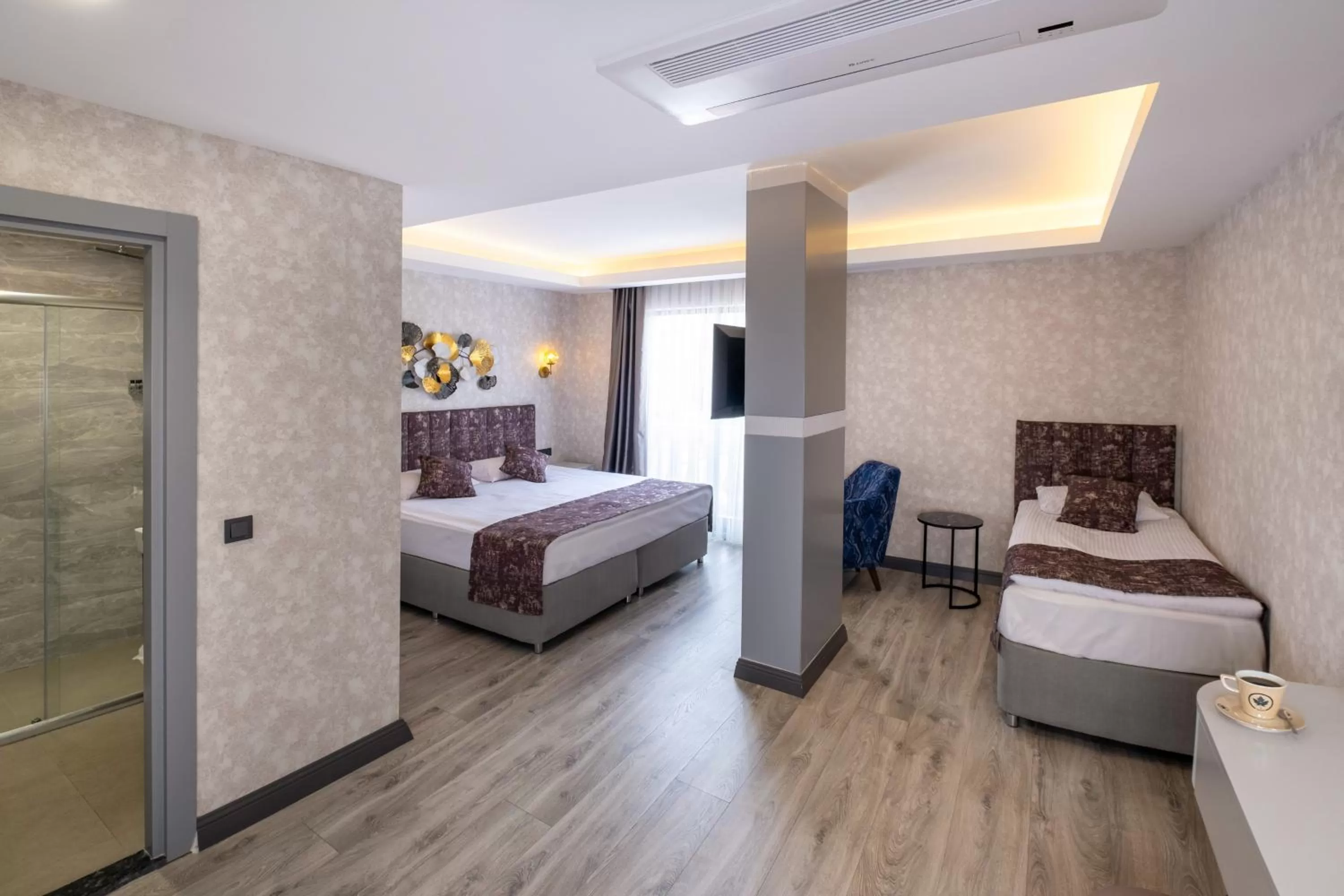 Bed in Avion Suite Hotel