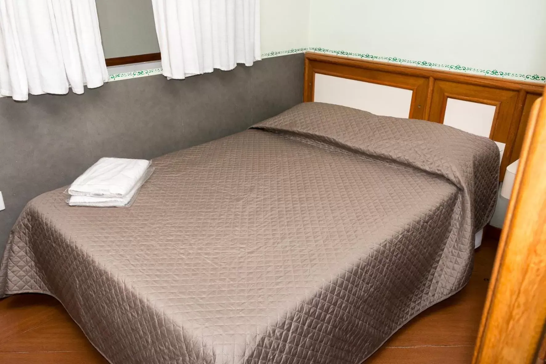 Double or Twin Room in Hotel Residenza - 400m do inicio da Av Paulista e Metrô Paraiso Double or Twin Room in Hotel Residenza - 400m do inicio da Av Paulista e Metrô Paraiso