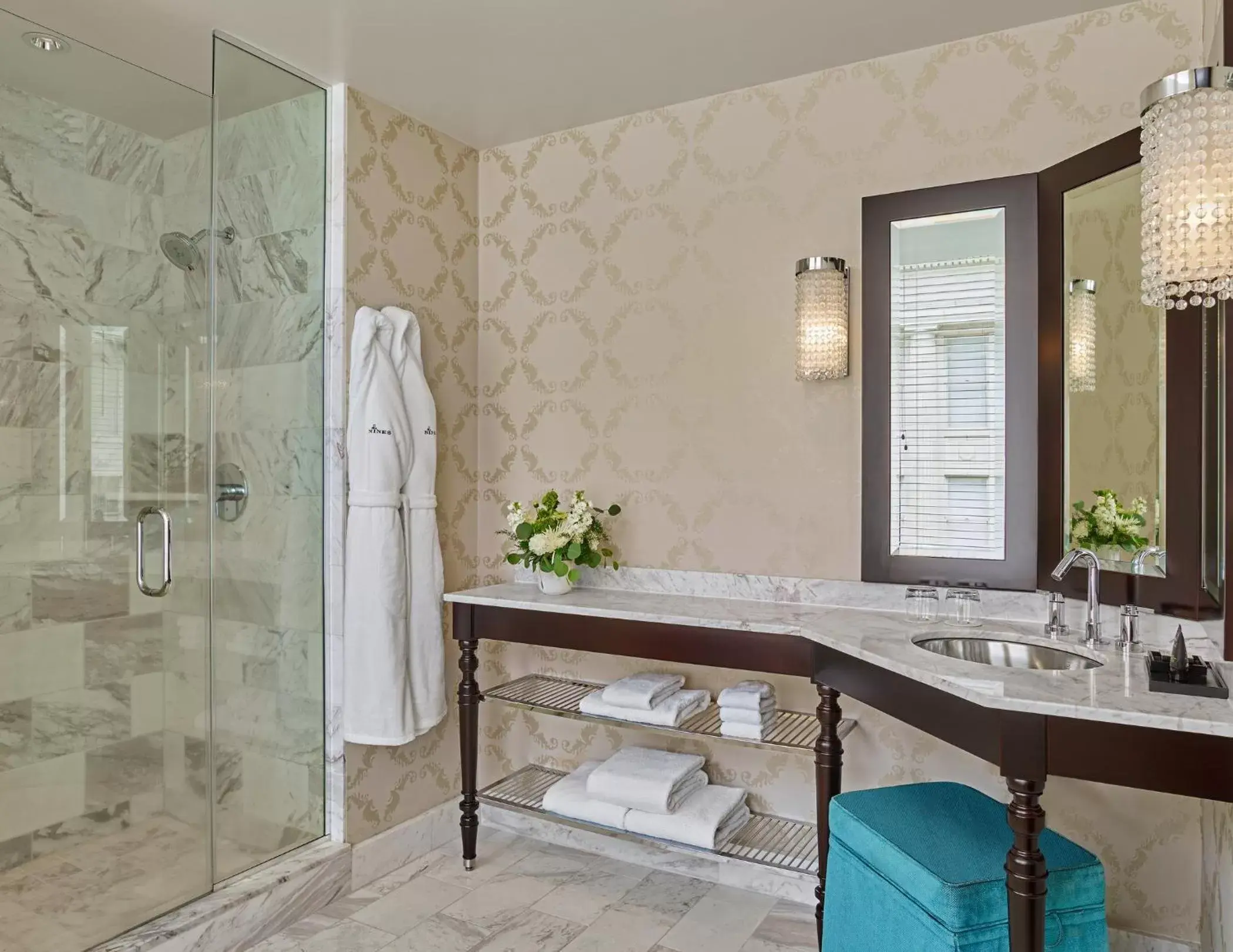 Shower, Bathroom in The Nines, a Luxury Collection Hotel, Portland