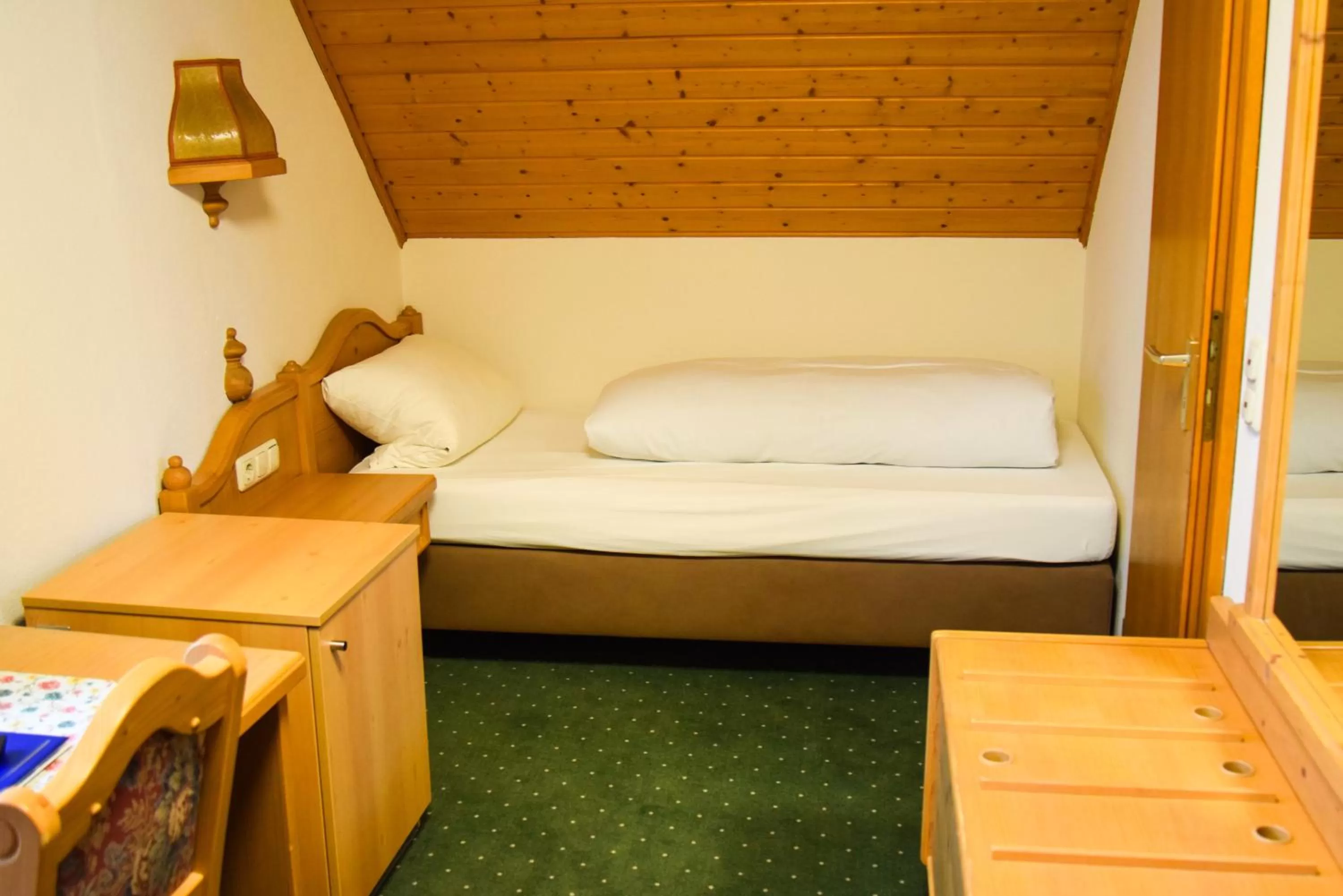 Standard Single Room - single occupancy in Hotel Gasthof Zum Löwen