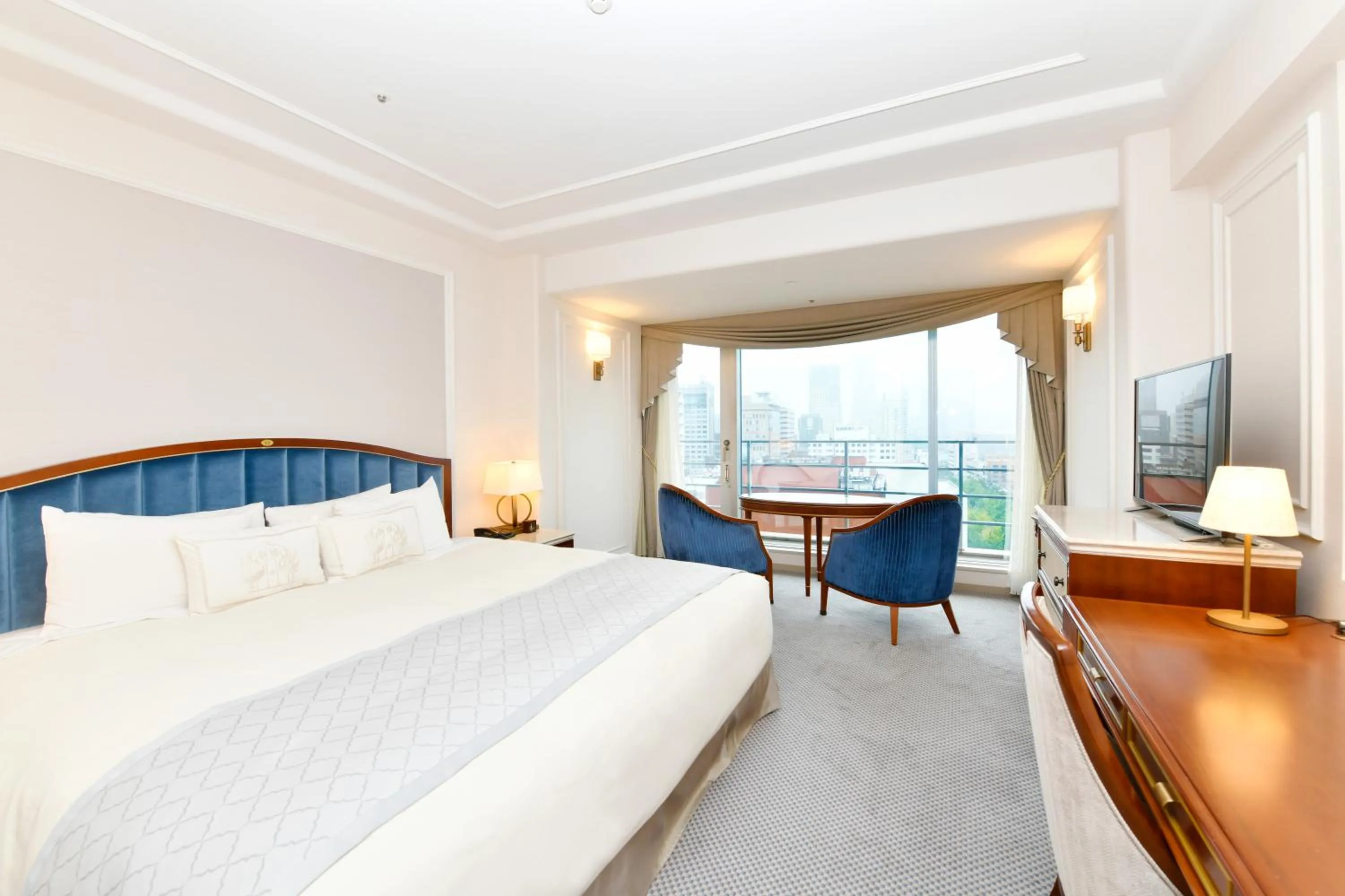 Photo of the whole room, Bed in Hotel New Grand