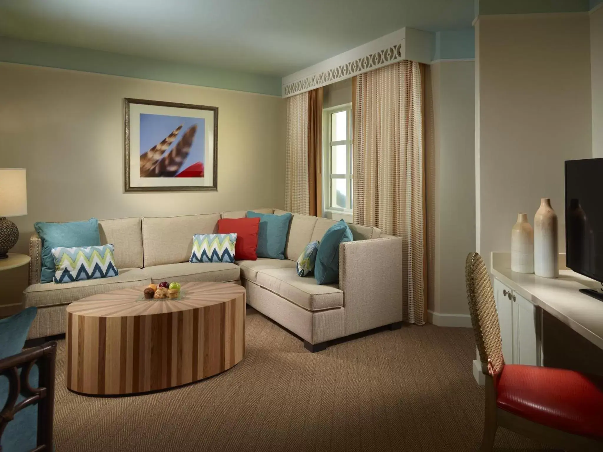 Bedroom, Seating Area in Omni Amelia Island Resort