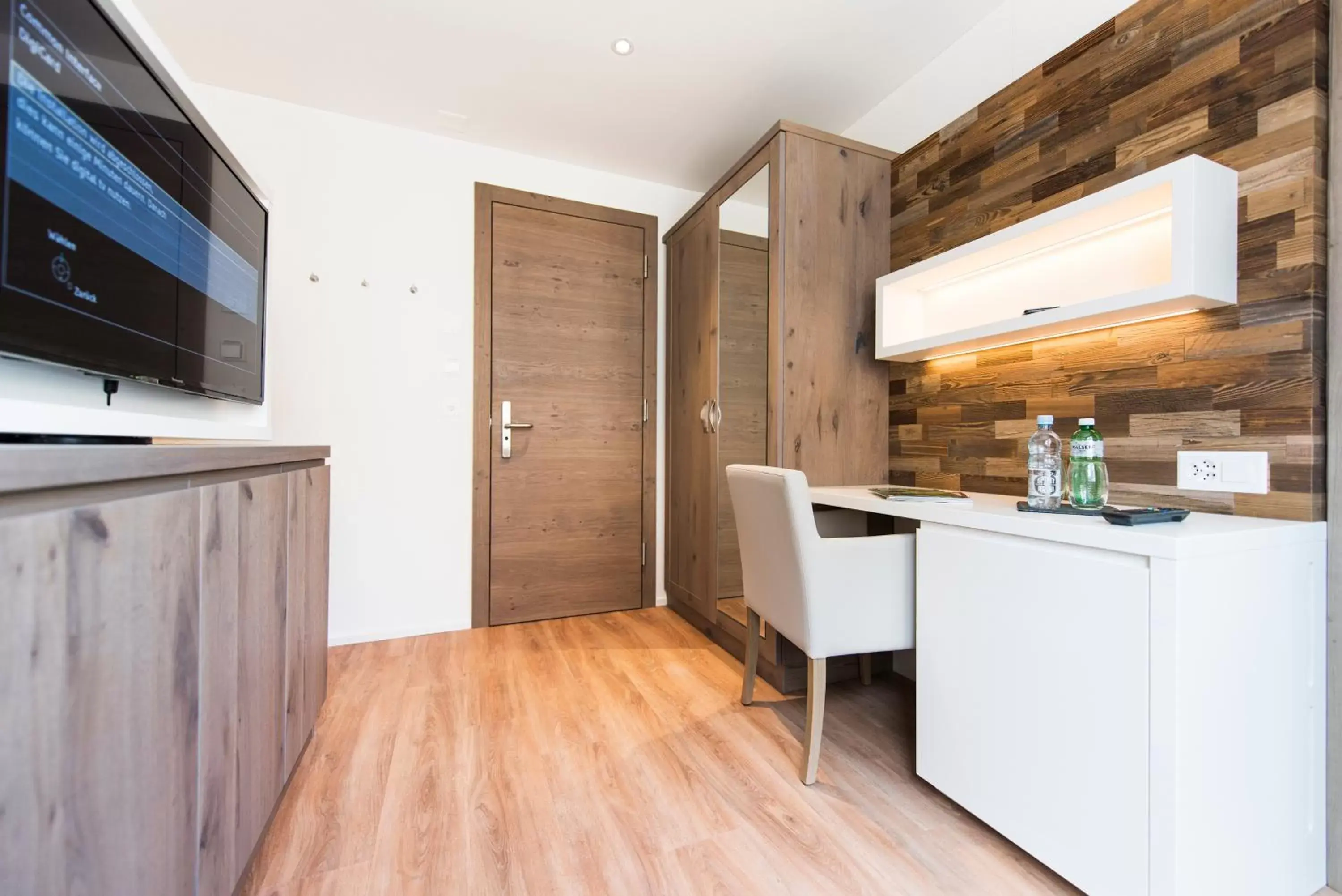 Seating area, Kitchen/Kitchenette in Hotel Tilia