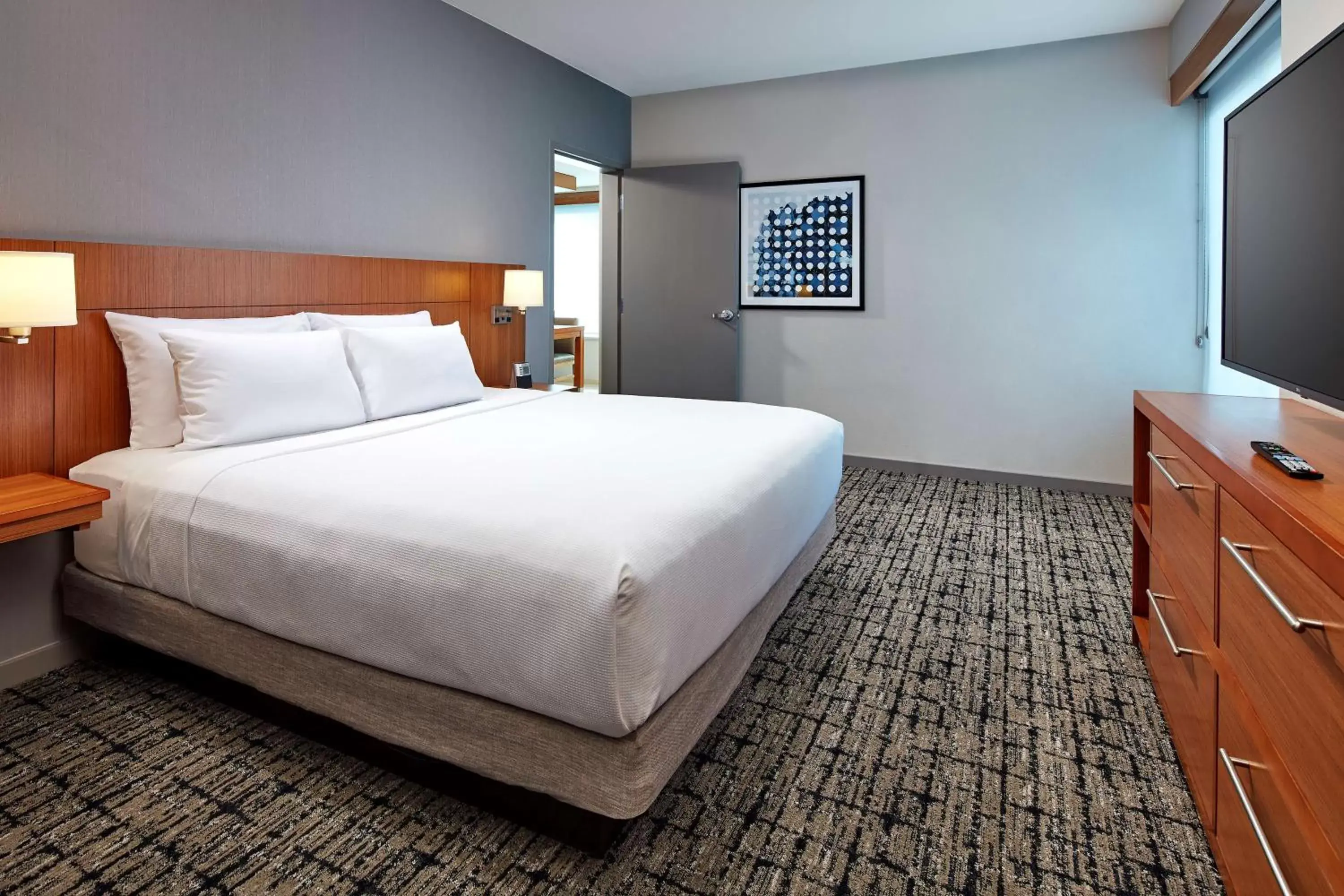 Photo of the whole room, Bed in Hyatt Place Los Angeles / LAX / El Segundo