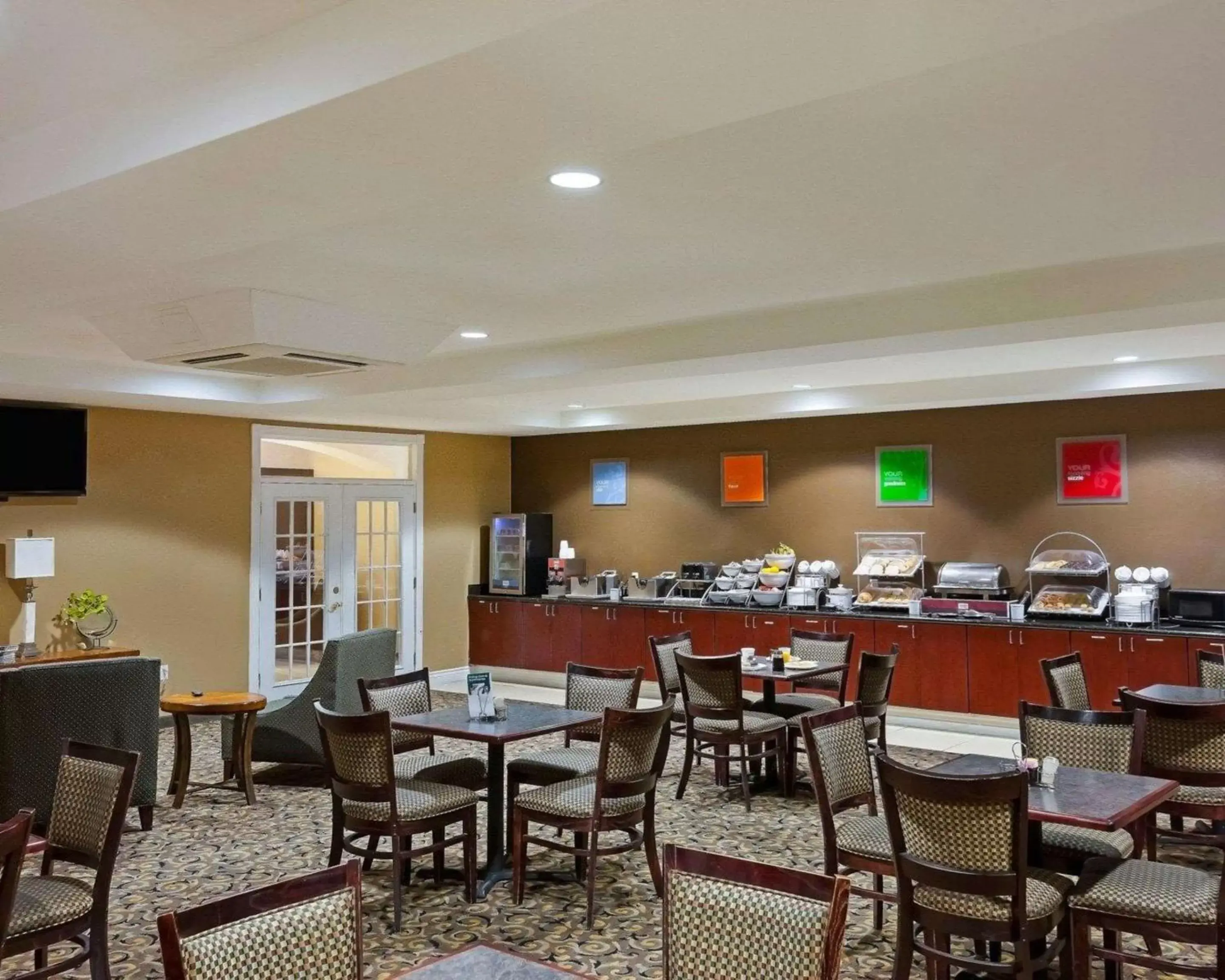 Restaurant/Places to Eat in Comfort Suites University Abilene