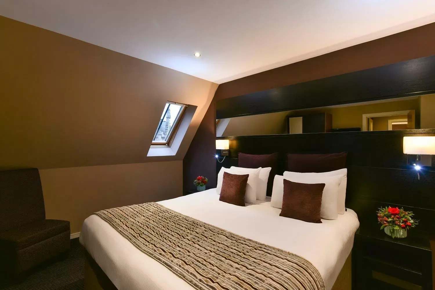 Bedroom, Bed in Fraser Suites Glasgow