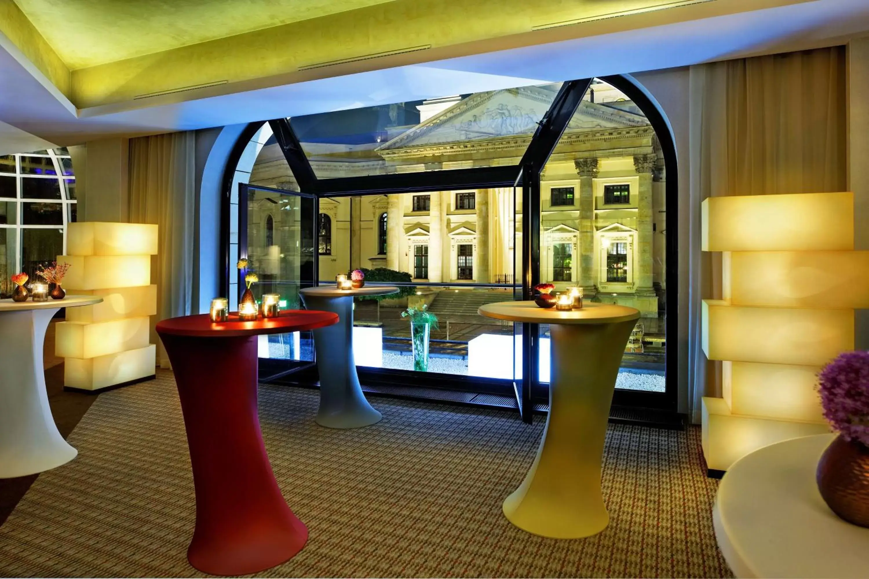 Restaurant/places to eat in Hilton Berlin