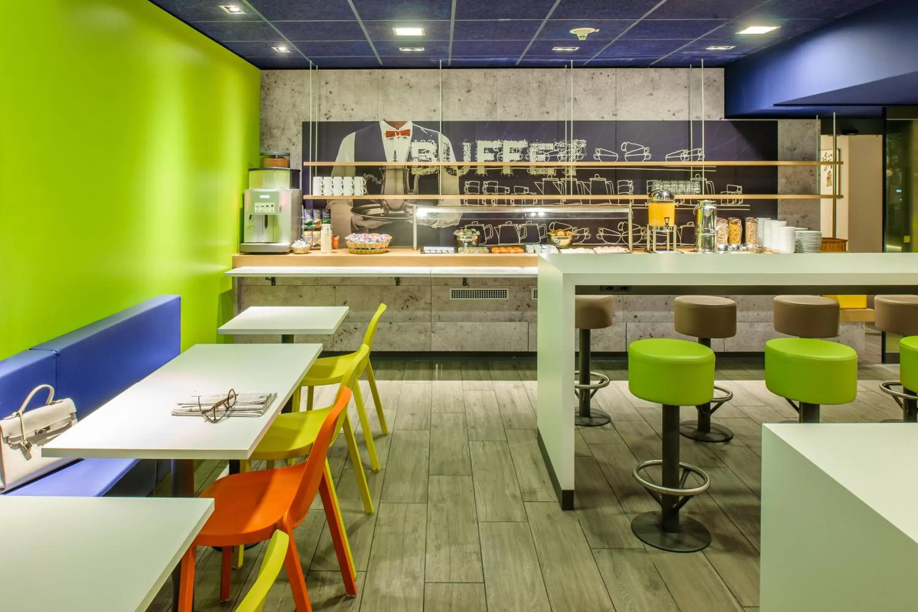 Restaurant/places to eat in Ibis budget Hannover Hbf Restaurant/places to eat in Ibis budget Hannover Hbf