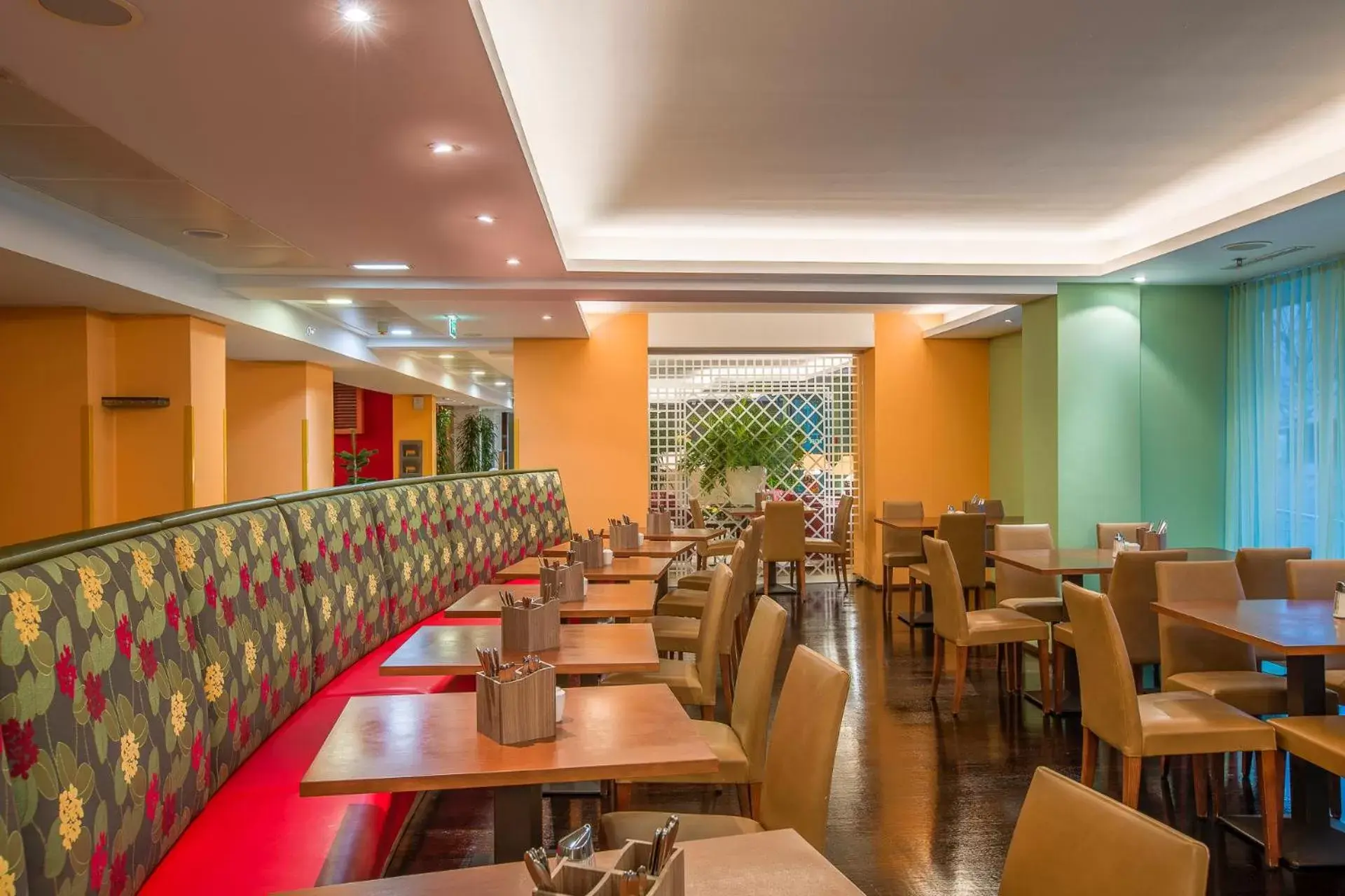 Restaurant/places to eat in Quality Hotel Vienna Restaurant/places to eat in Quality Hotel Vienna