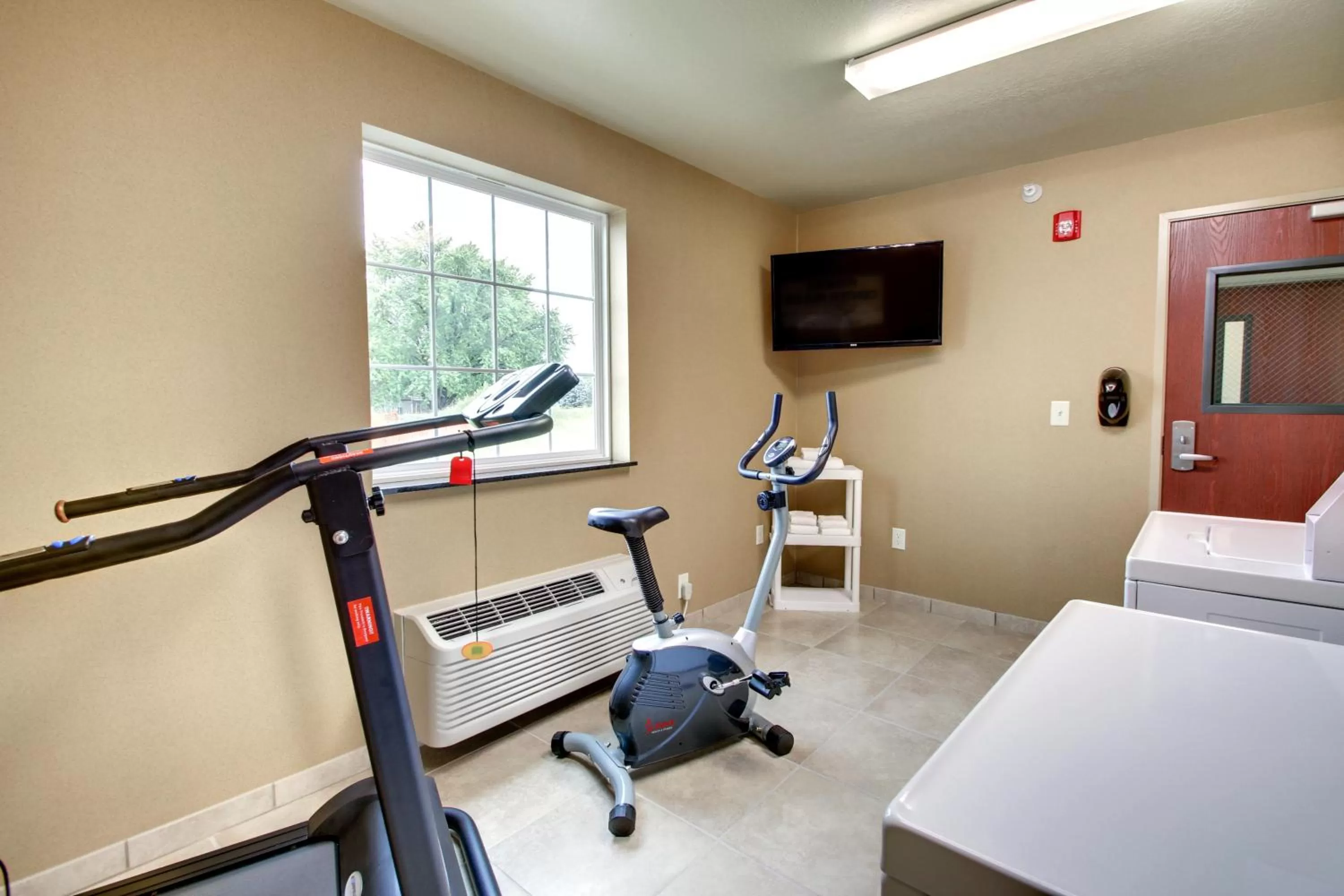 Fitness centre/facilities in Cobblestone Inn & Suites - Schuyler