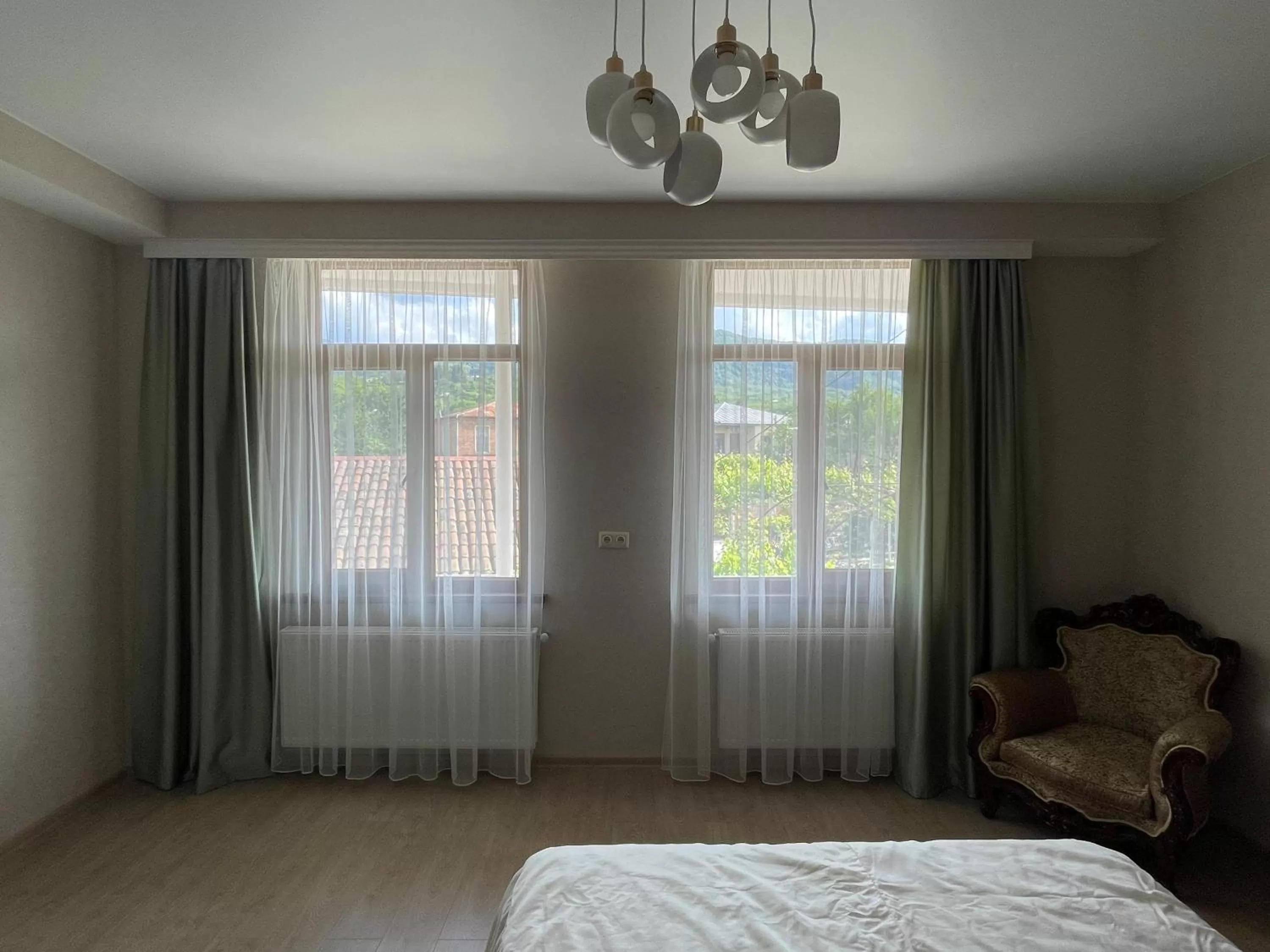 Standard Triple Room - single occupancy in Zaali's wine cellar