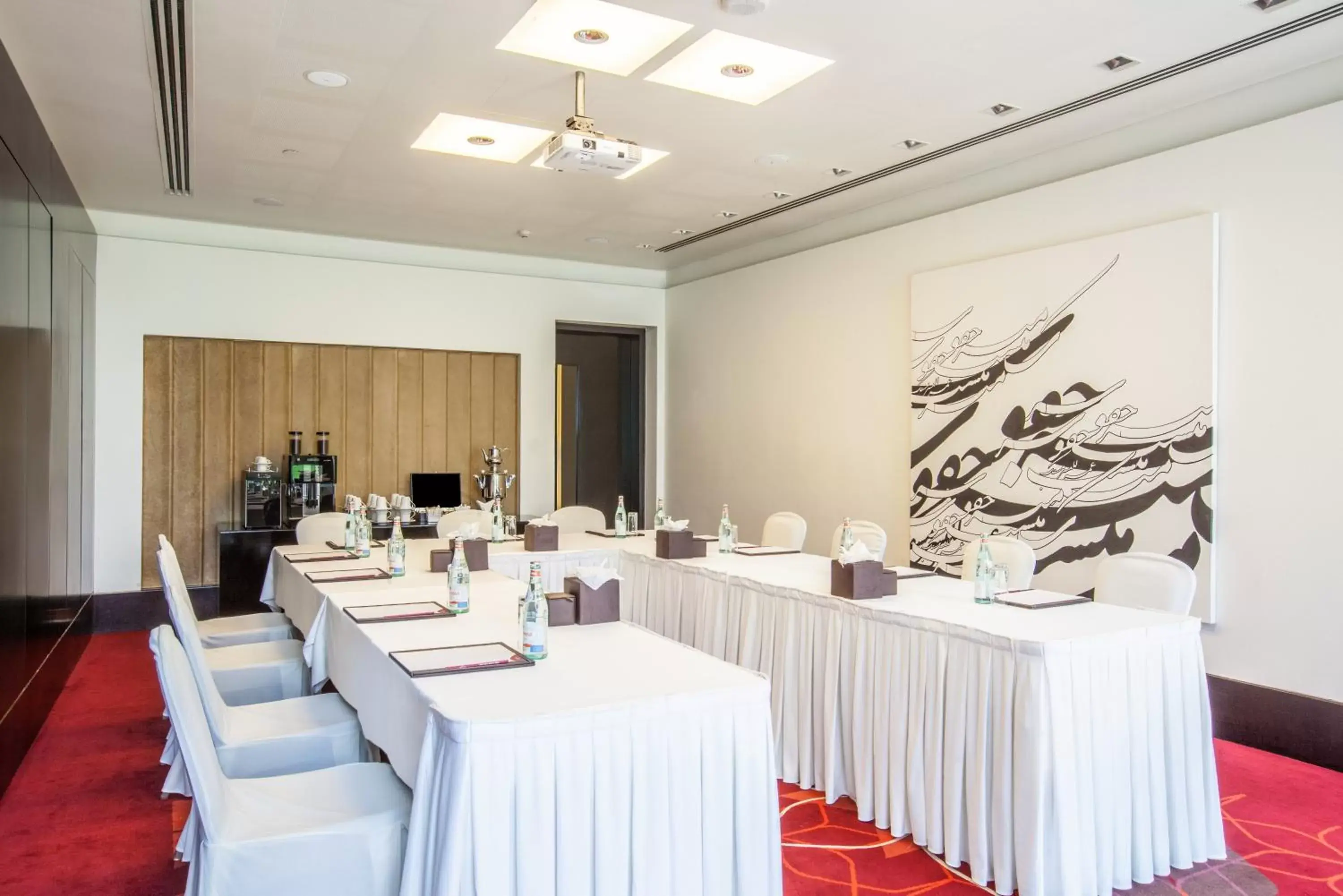 Meeting/conference room in Crowne Plaza Yas Island, an IHG Hotel