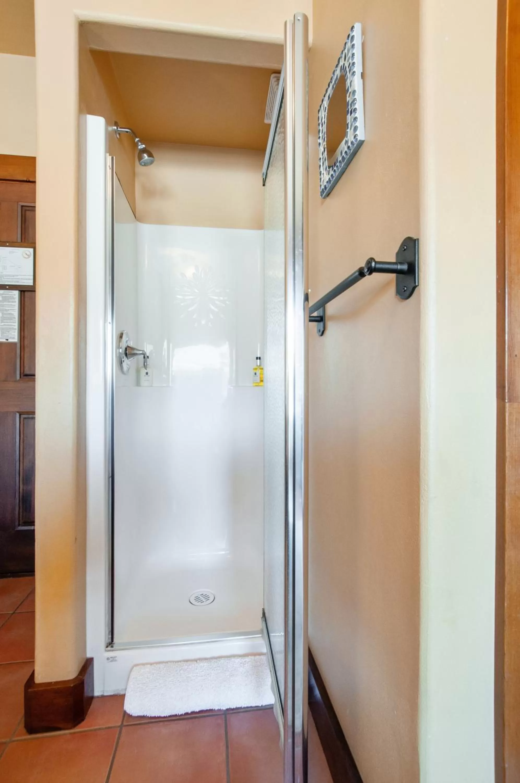 Shower in Casa Grande Inn & Suites