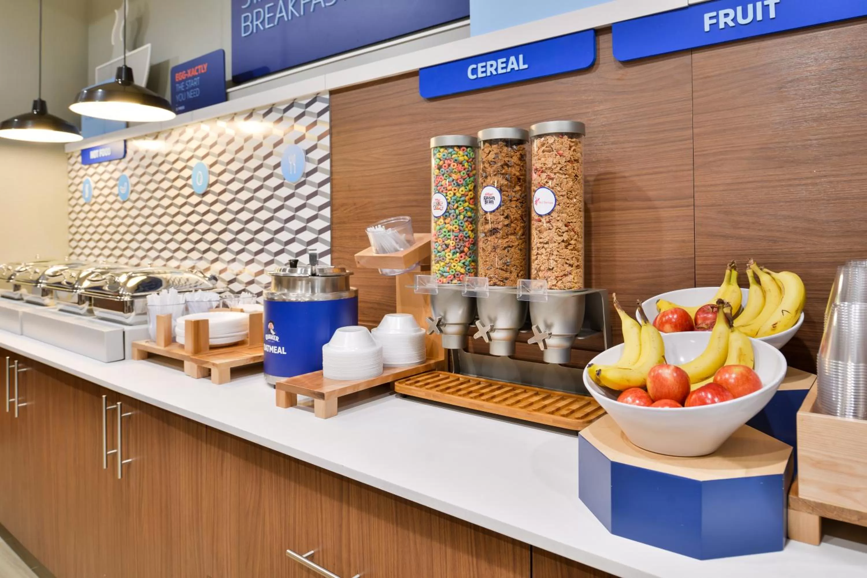 Breakfast in Holiday Inn Express - Early by IHG