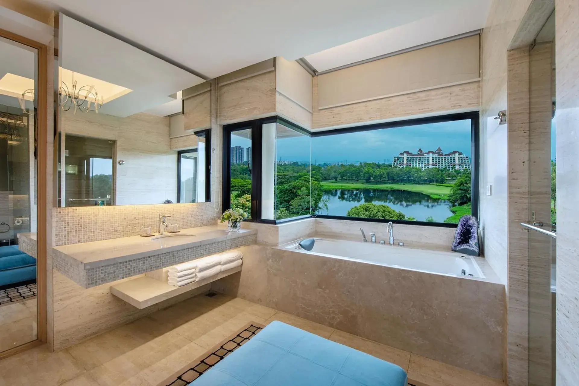 Natural landscape, Bathroom in Mission Hills Hotel Resorts Shenzhen