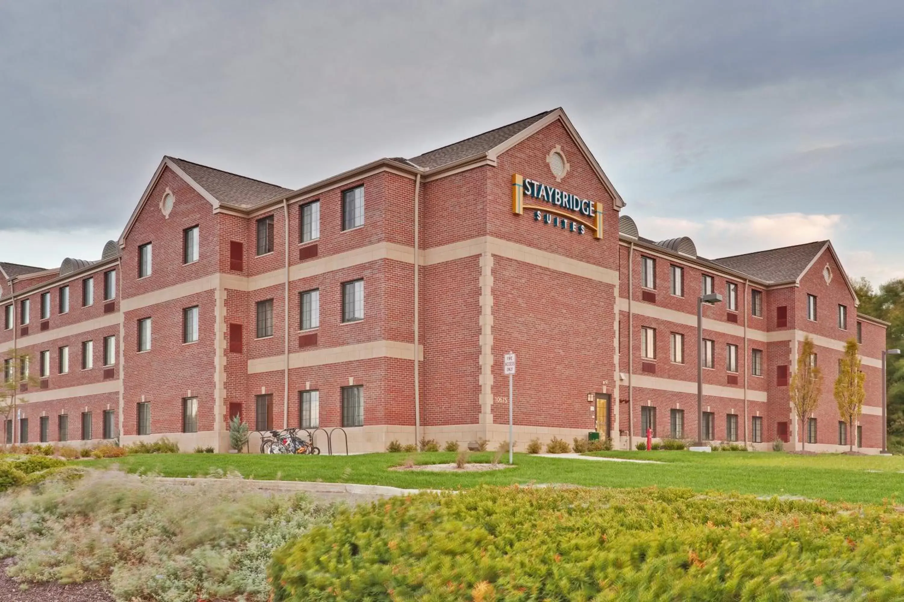 Property Building in Staybridge Suites Indianapolis-Carmel, an IHG Hotel