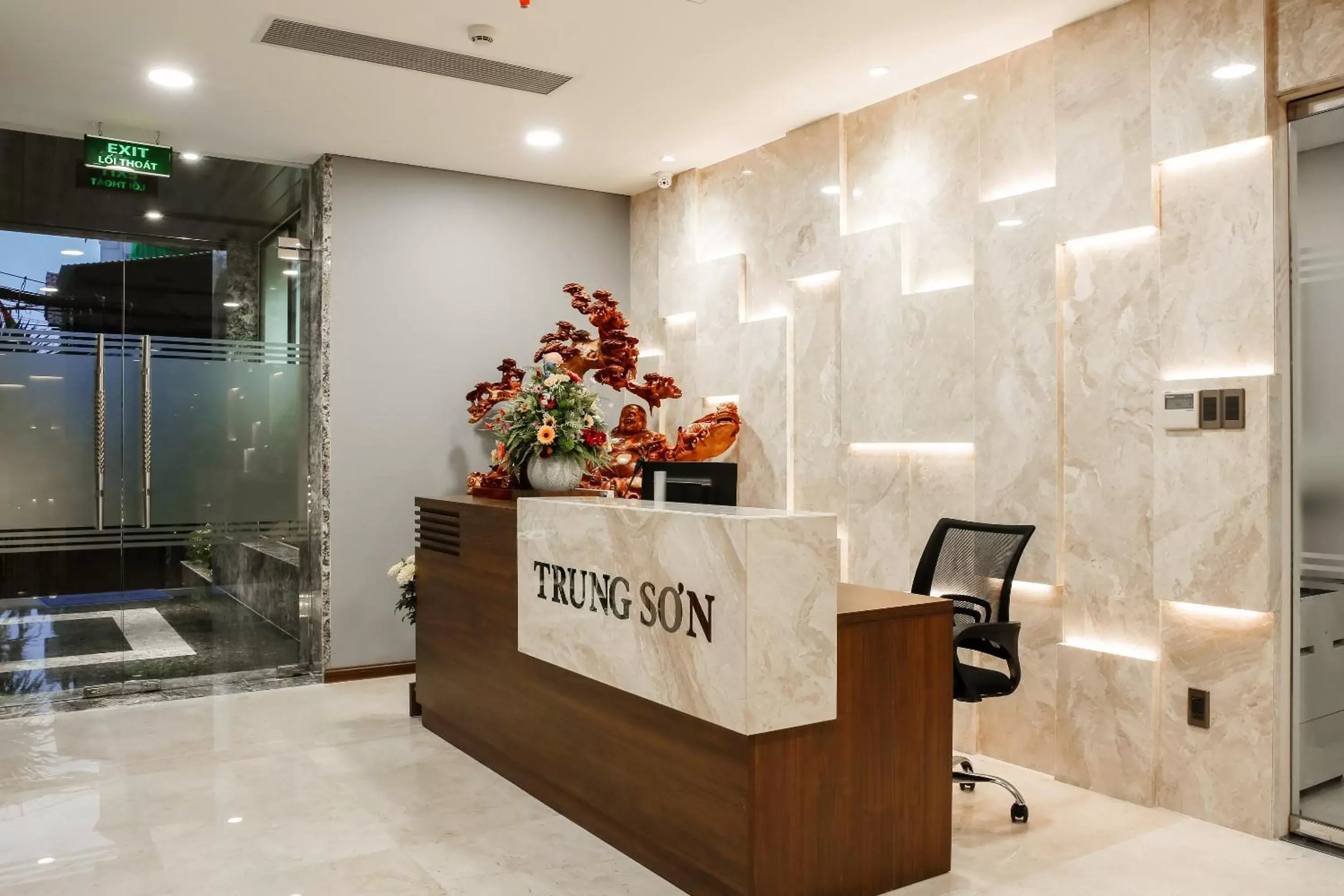 Property building in DHTS Business Hotel & Apartment Property building in DHTS Business Hotel & Apartment