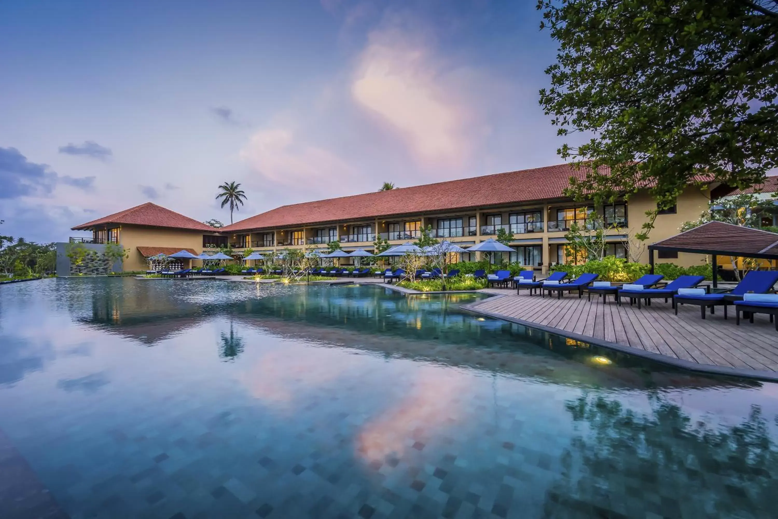 Swimming pool, Property Building in Anantara Kalutara Resort