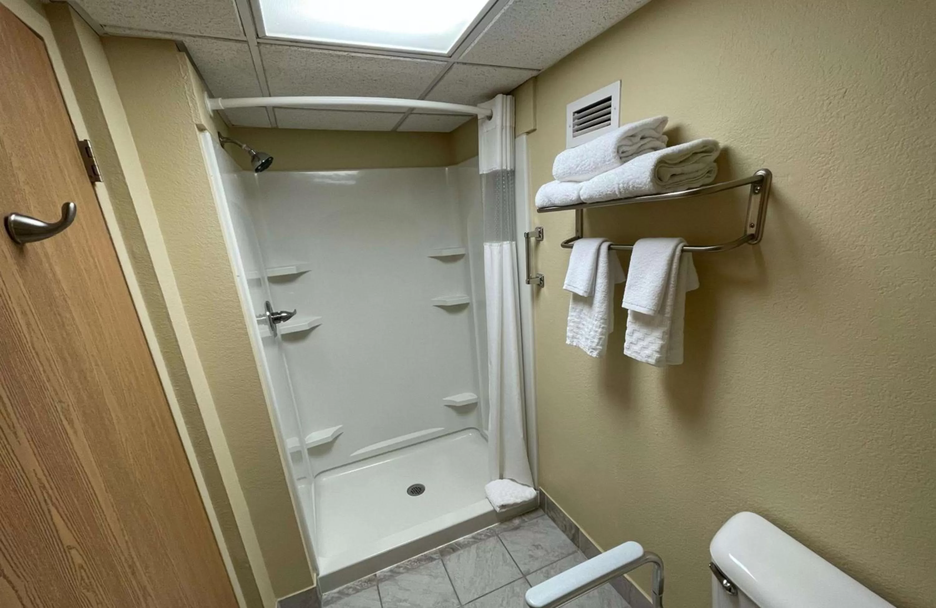 Bathroom in Best Western Starlite Village