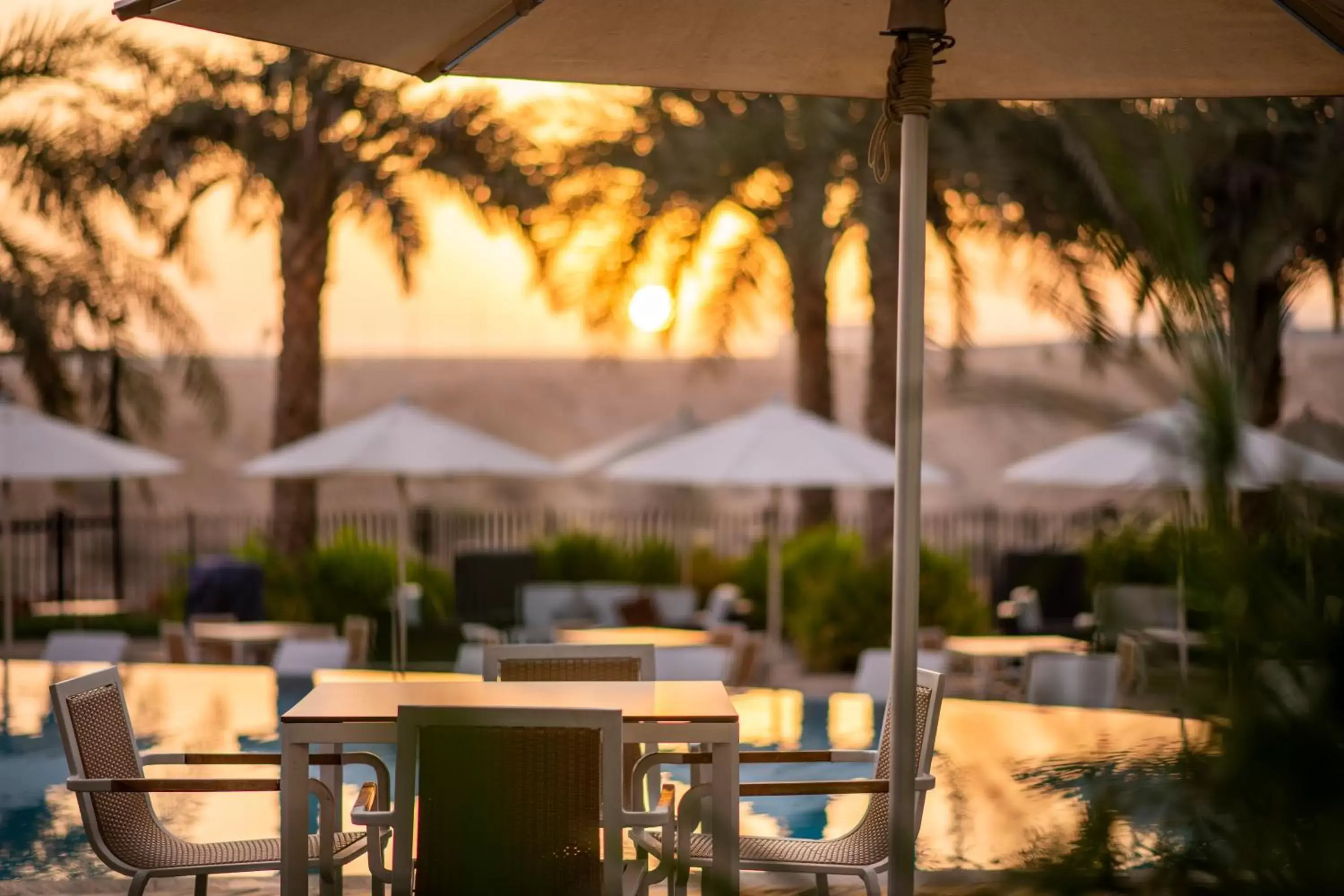 Restaurant/places to eat in Crowne Plaza Muscat OCEC, an IHG Hotel