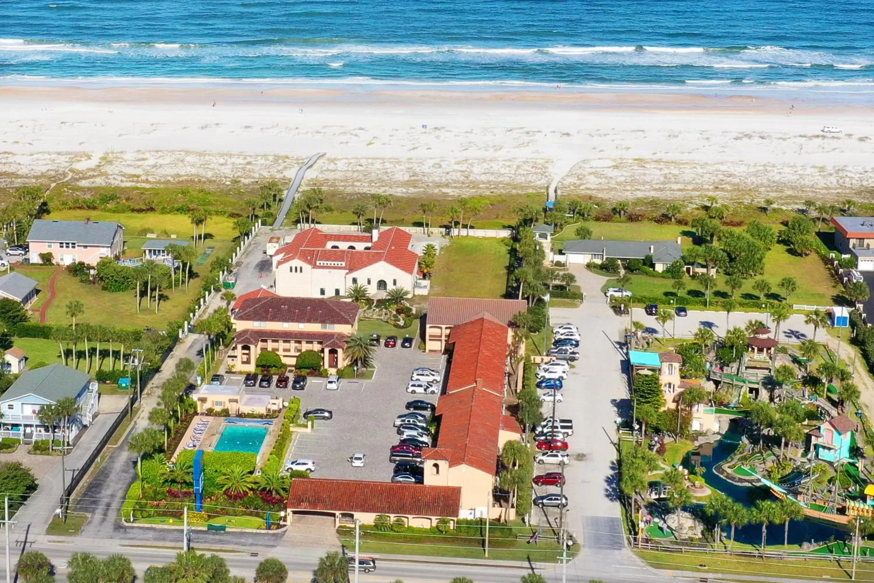 Facade/entrance, Bird's-eye View in La Fiesta Ocean Inn & Suites