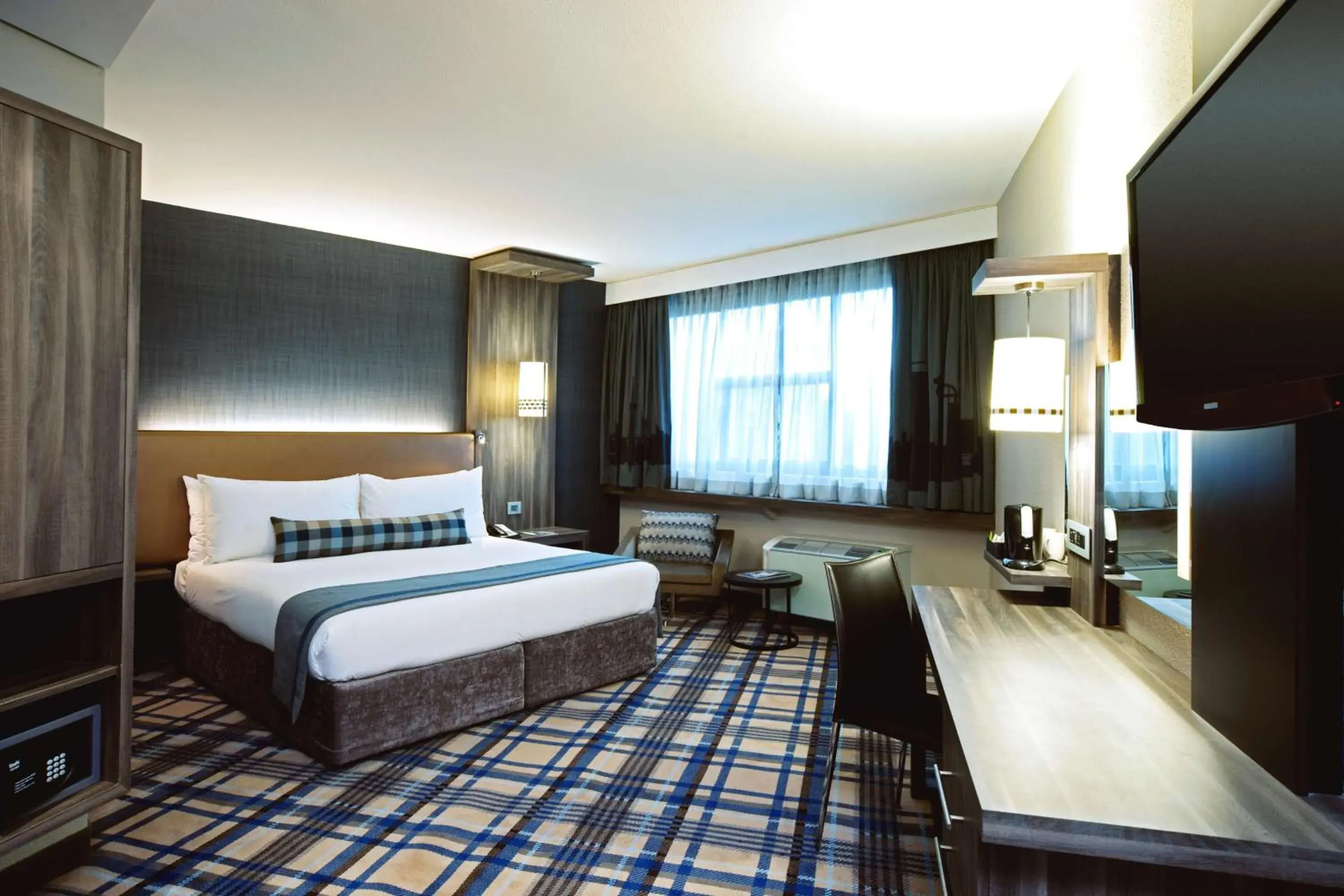 Bedroom, Bed in Garden Court Milpark, Johannesburg Bedroom, Bed in Garden Court Milpark, Johannesburg