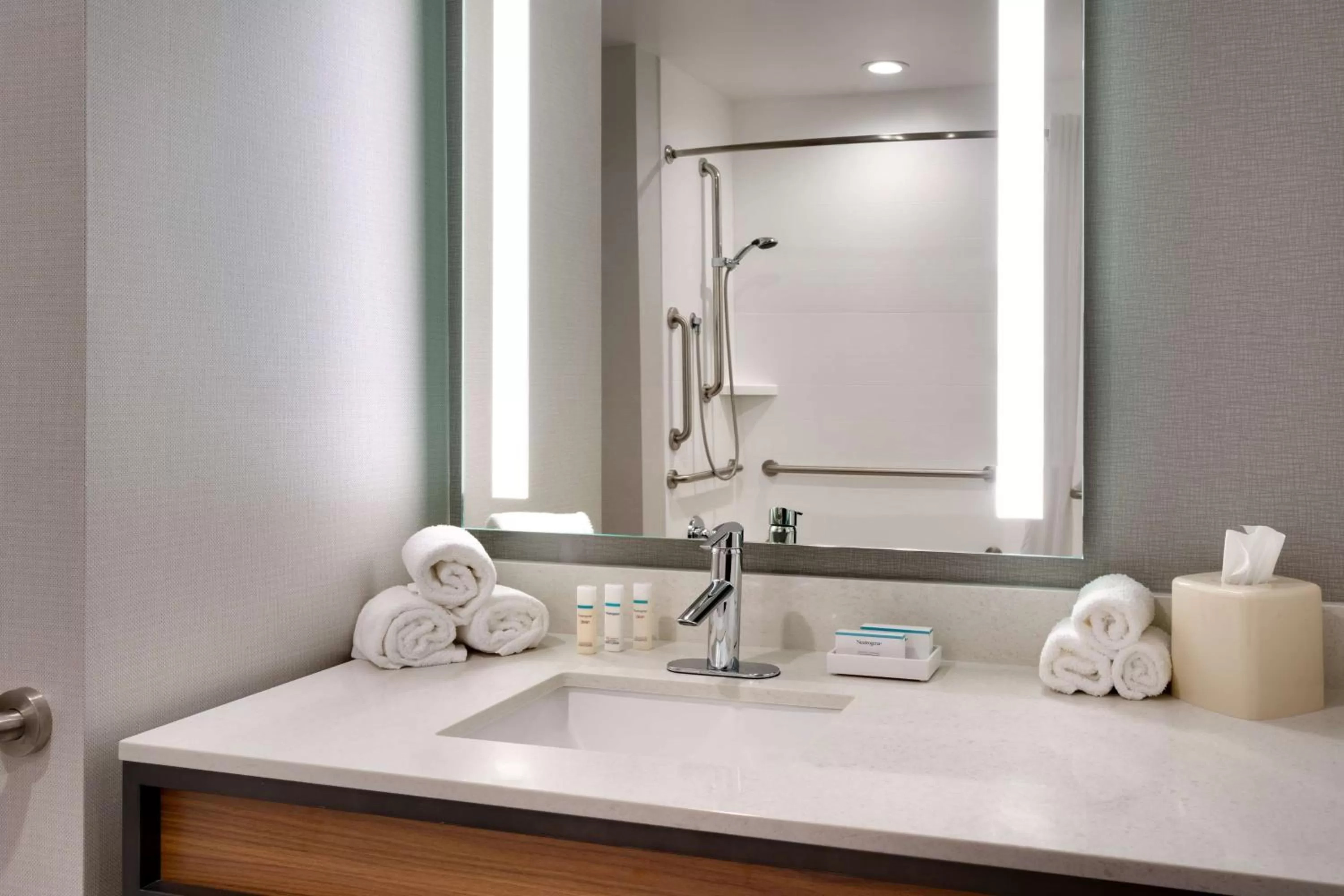 Bathroom in Hilton Garden Inn Prescott Downtown, Az