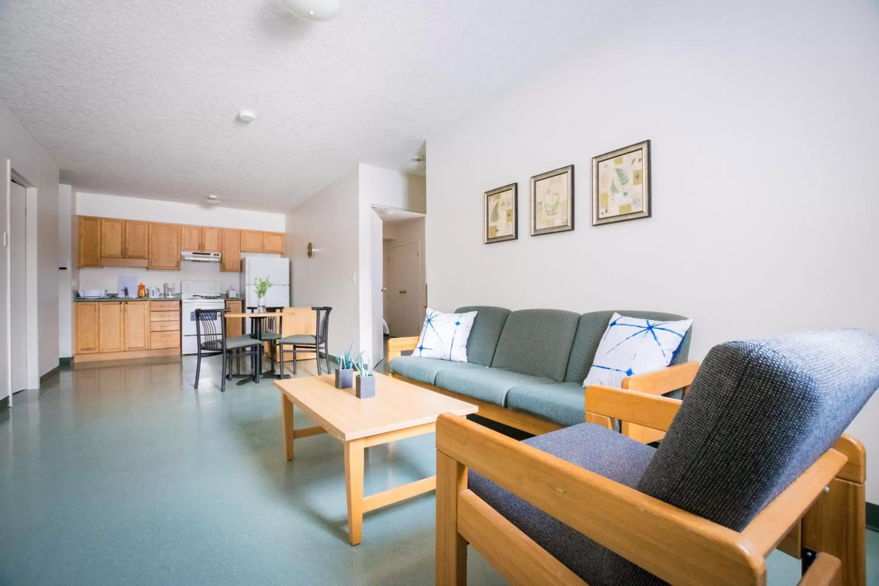 Living room, Seating Area in United College