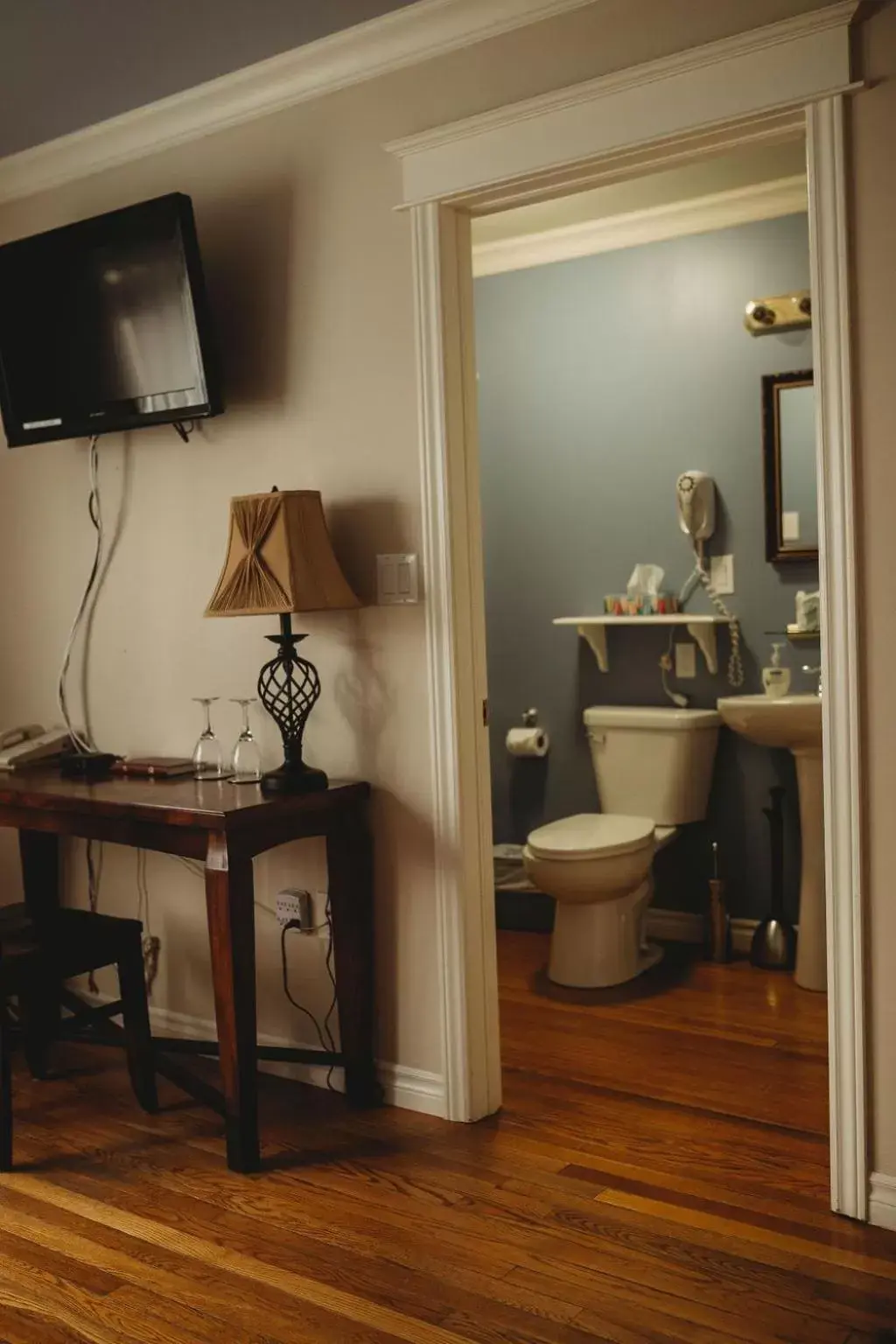 Bathroom in Carriage House Inn Four and a Half Stars