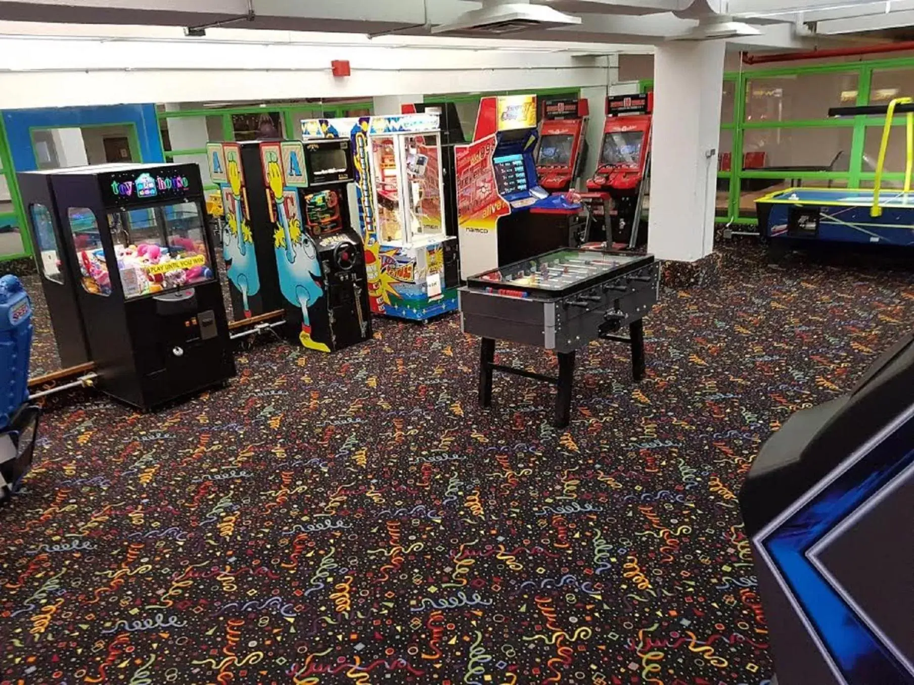 Lobby or reception in Crowne Plaza Kitchener-Waterloo by IHG Lobby or reception in Crowne Plaza Kitchener-Waterloo by IHG