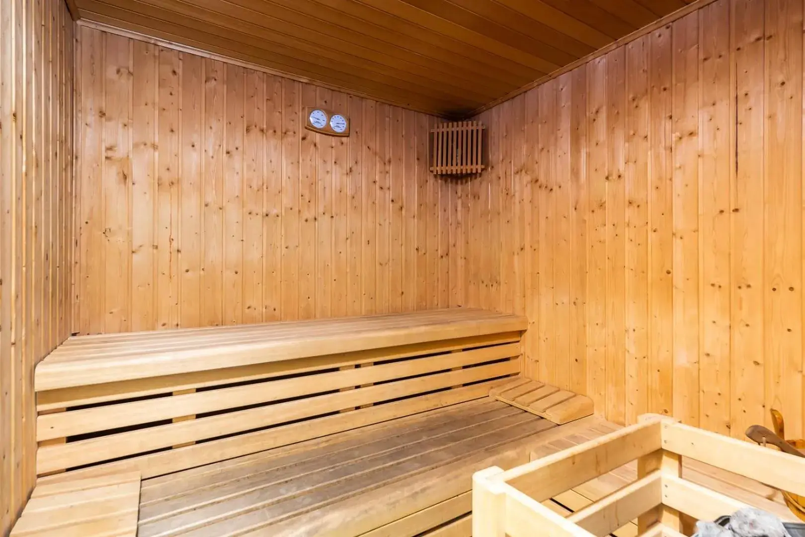 Sauna in Sweet Hotel Renasa