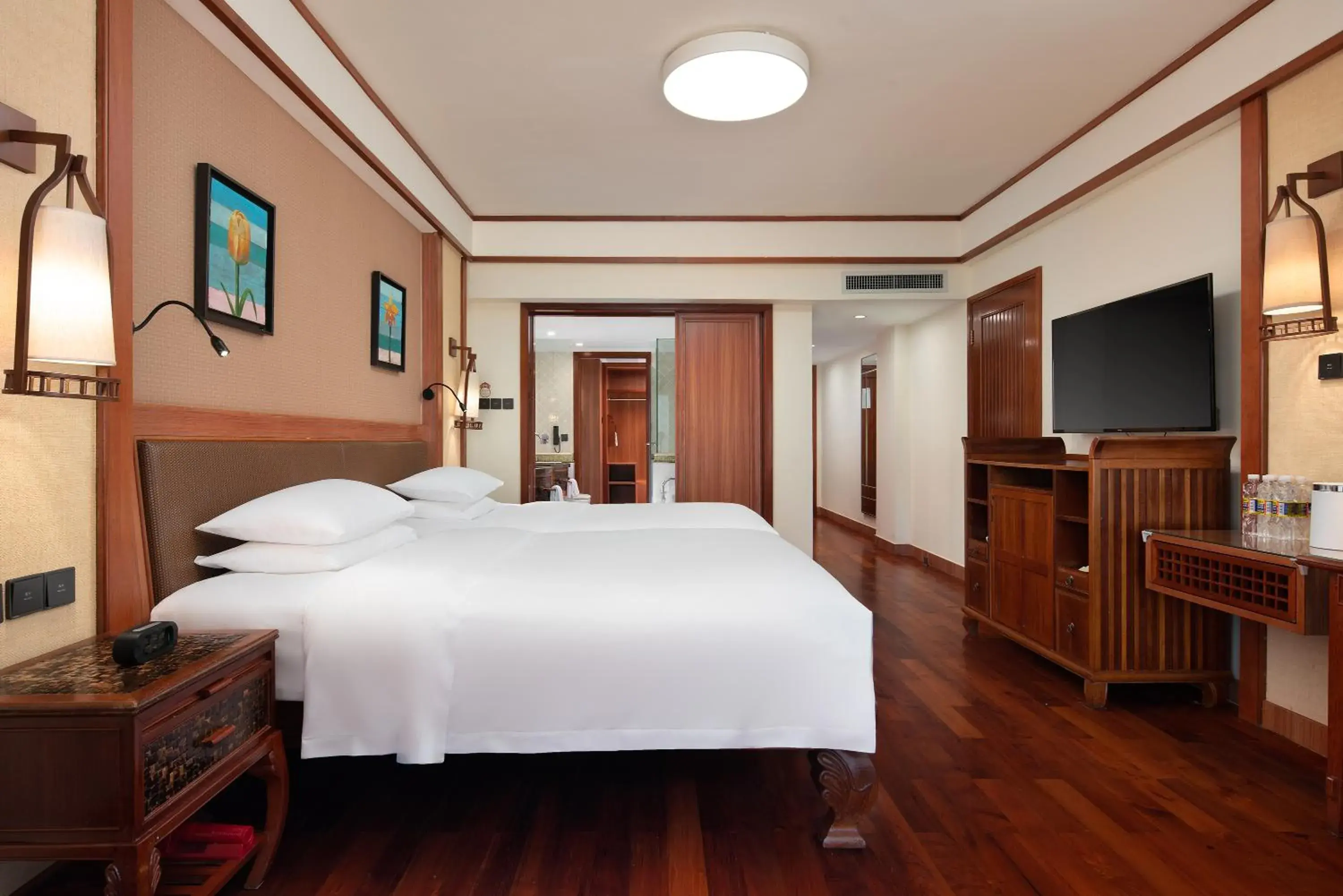 Bed in Horizon Resort & Spa Yalong Bay Bed in Horizon Resort & Spa Yalong Bay