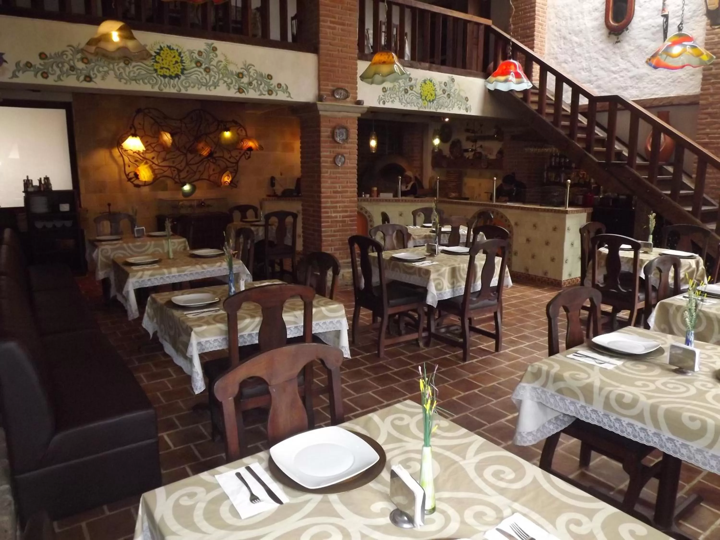 Restaurant/places to eat in Hotel Grand Maria