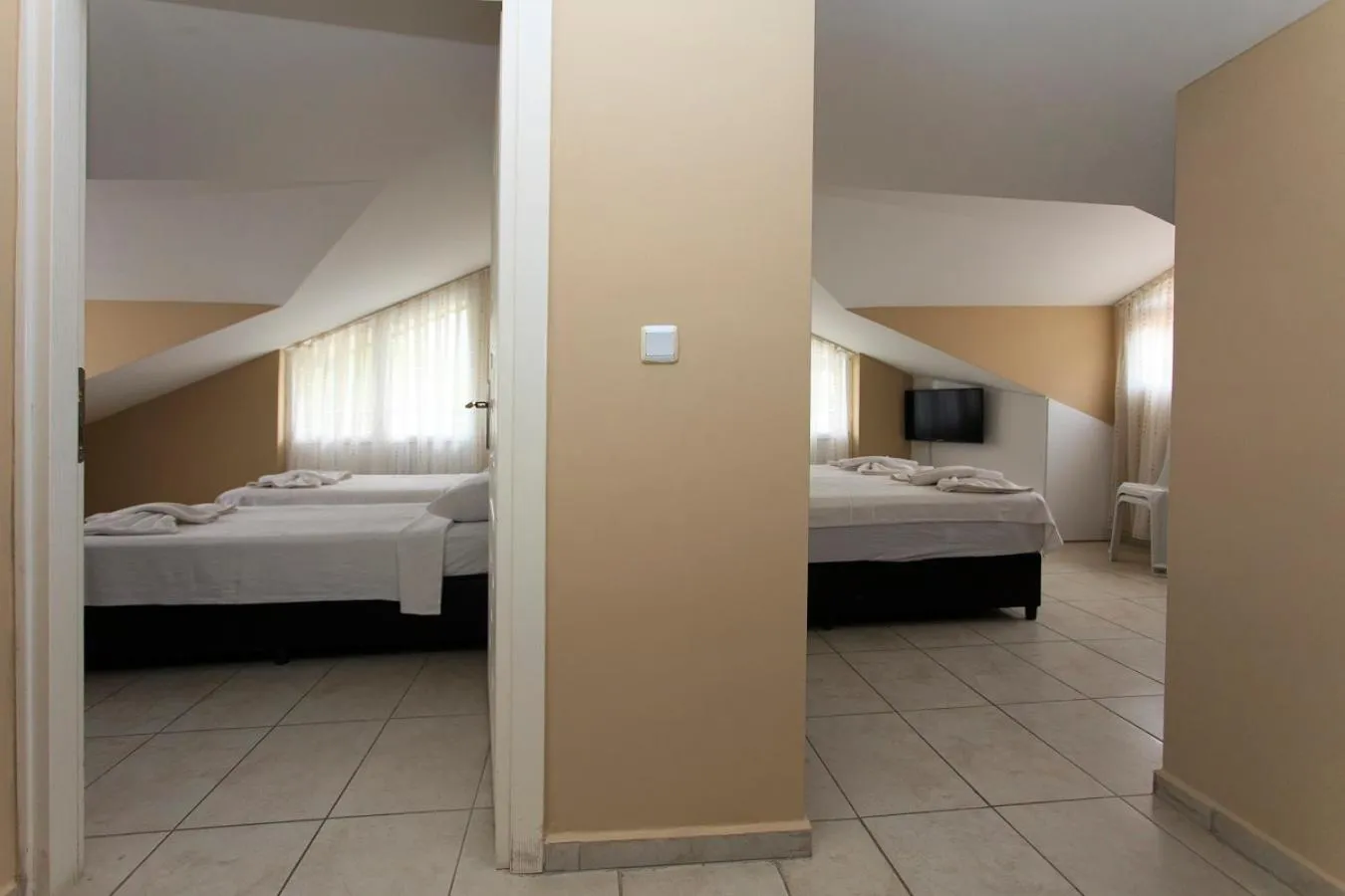 Massage, Bed in Green Peace Hotel