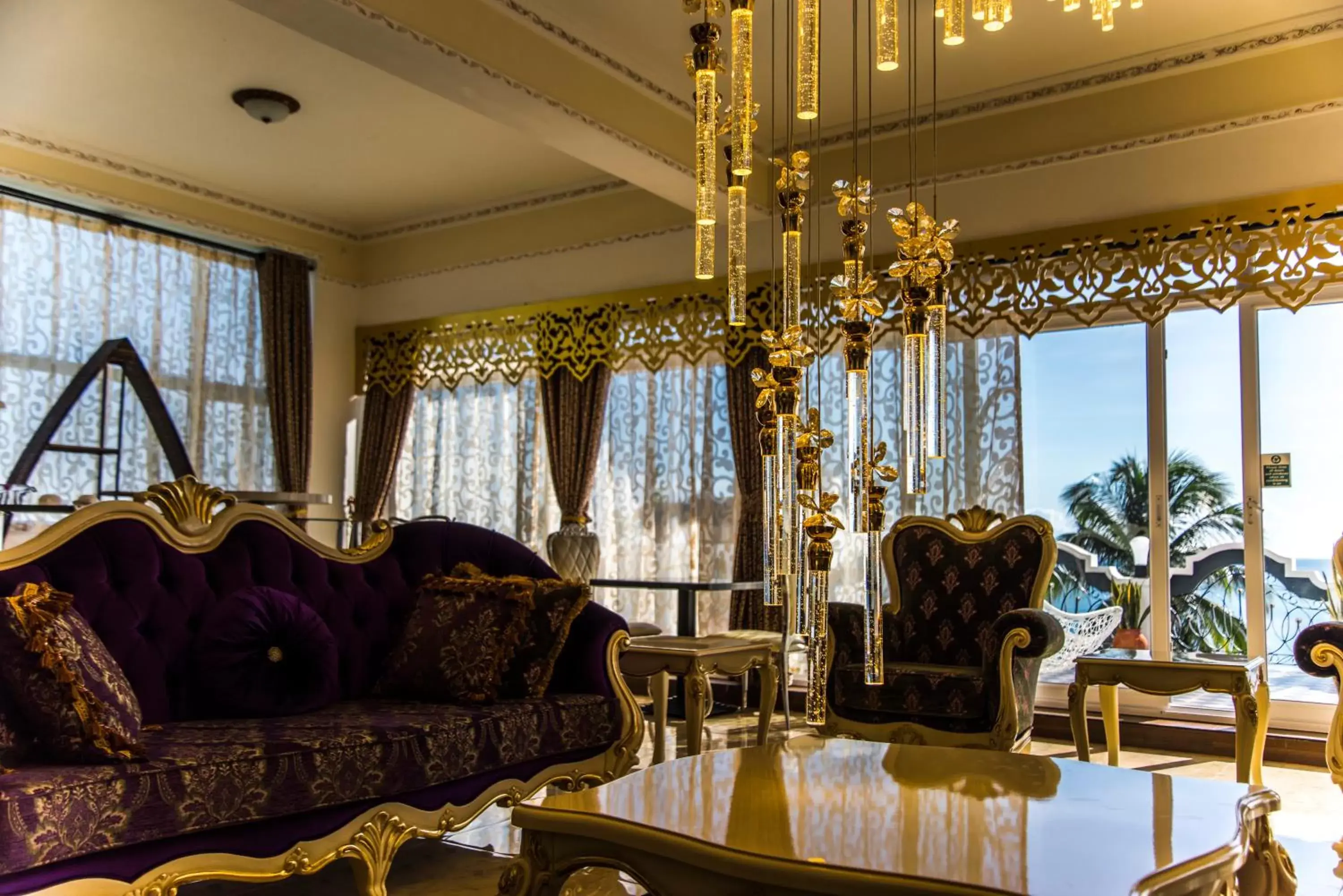 Living room in Madinat Al Bahr Business & Spa Hotel Living room in Madinat Al Bahr Business & Spa Hotel