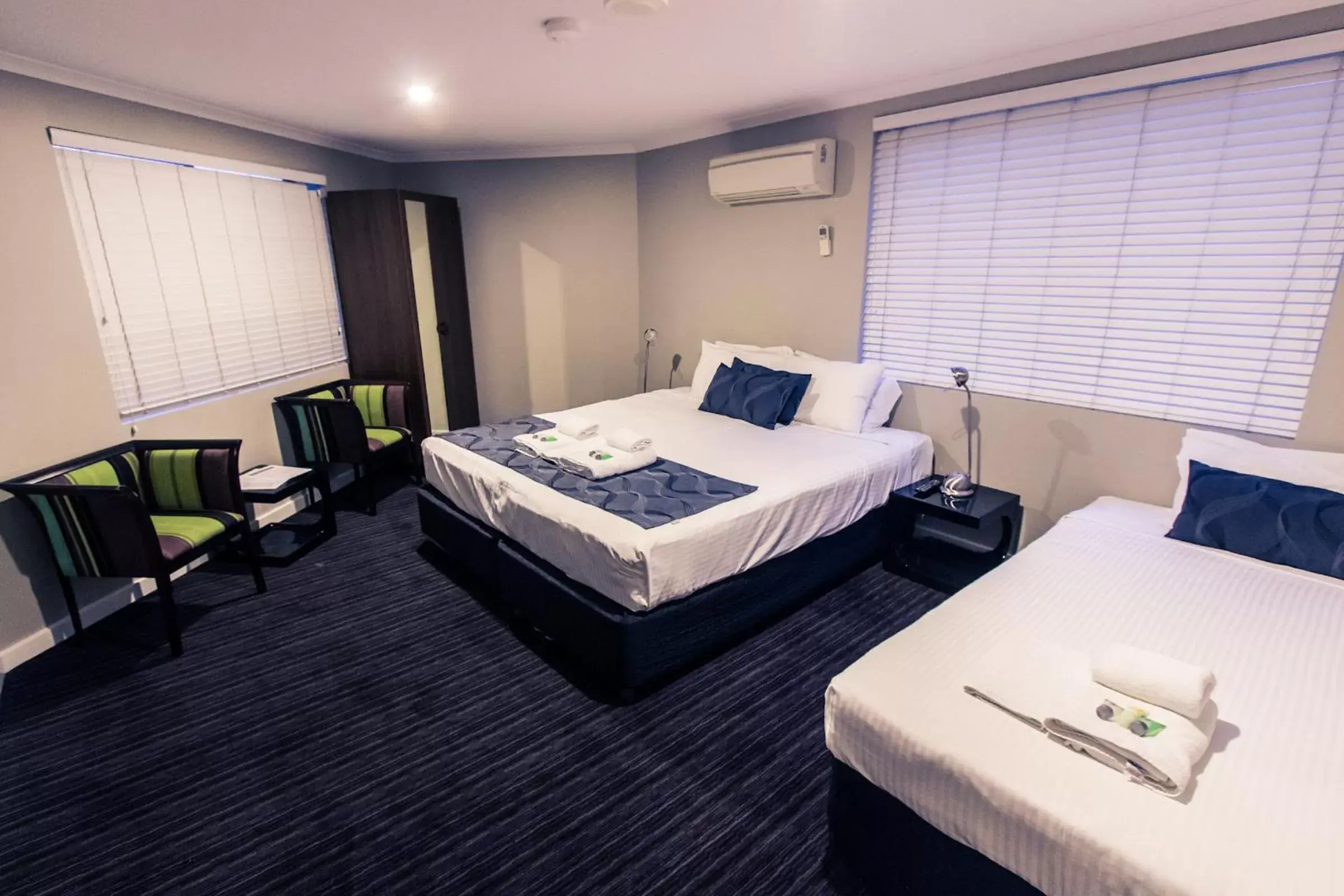 Bedroom, Bed in The Premier Hotel Broadmeadow