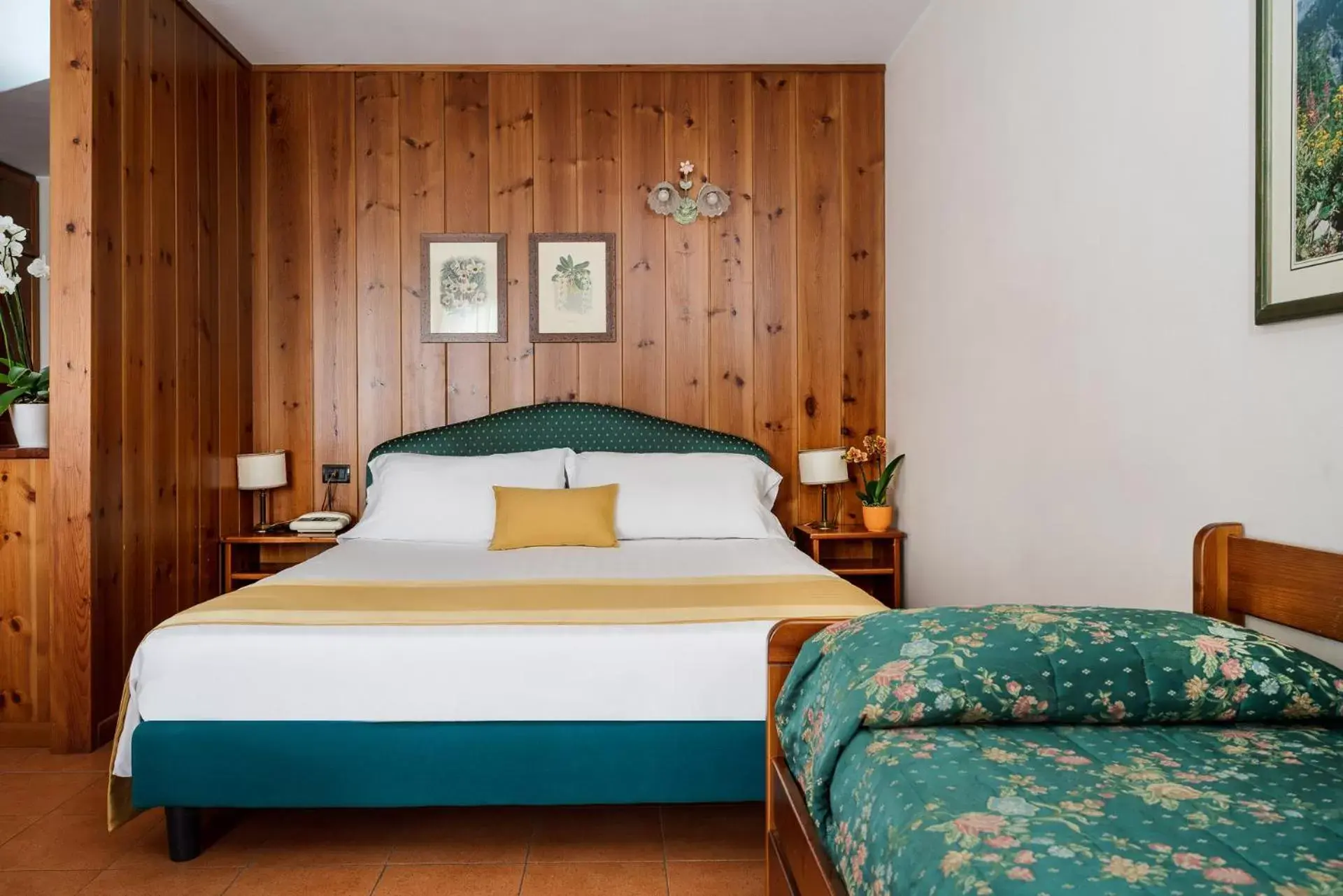 Bedroom, Bed in Hotel Cristallo