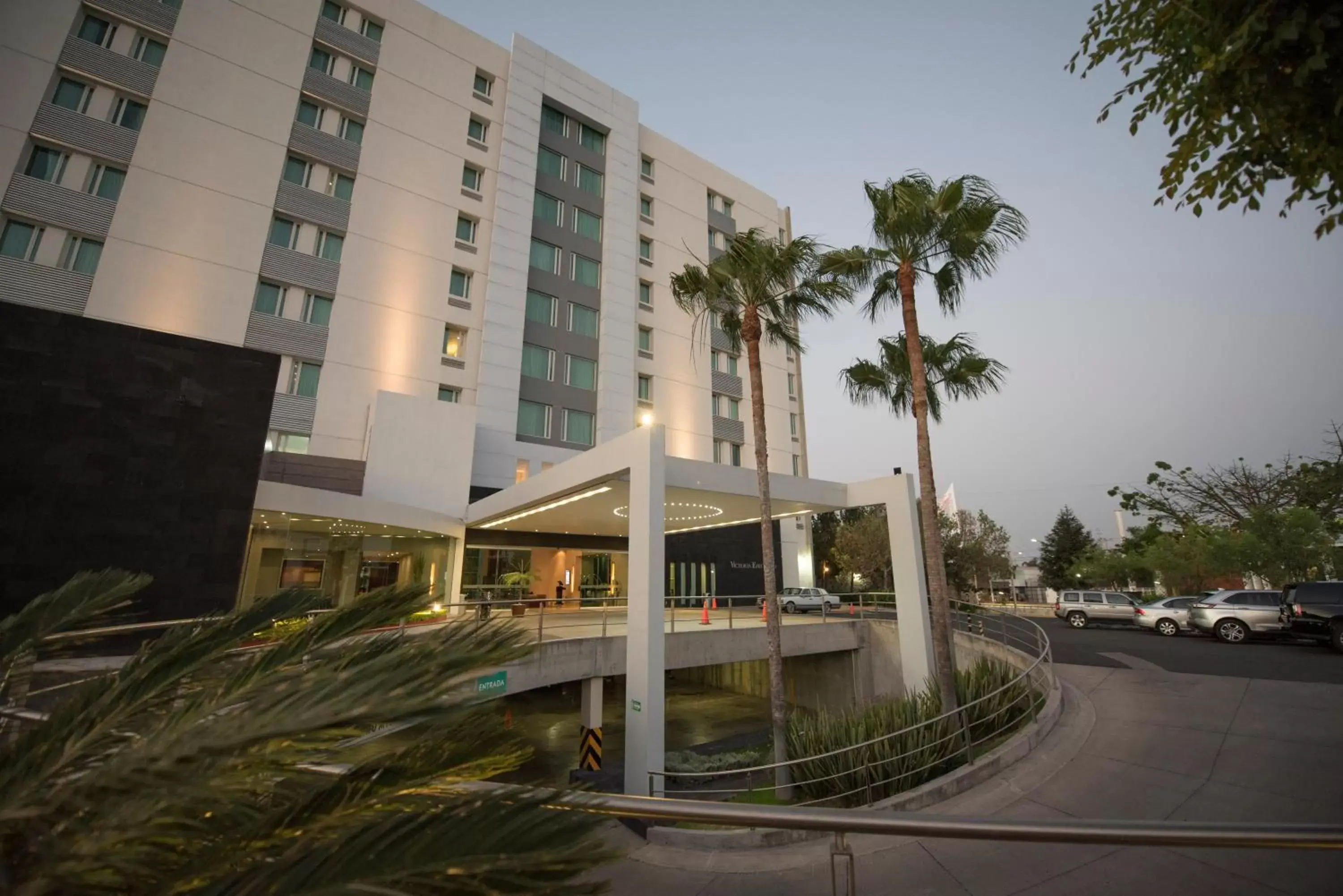 Property building in Victoria Ejecutivo Property building in Victoria Ejecutivo