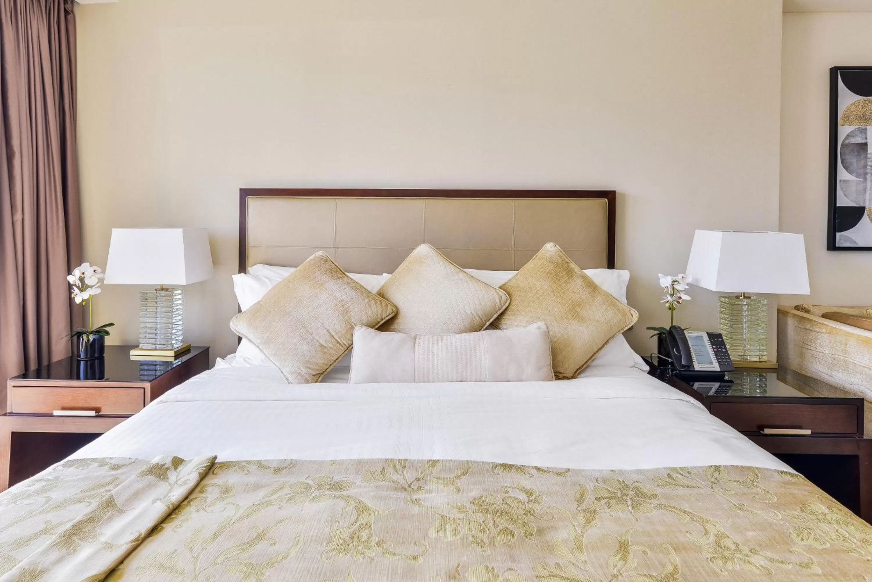 Bed in Emaar Residences Dubai Marina by Qstay - formerly Address Dubai Marina