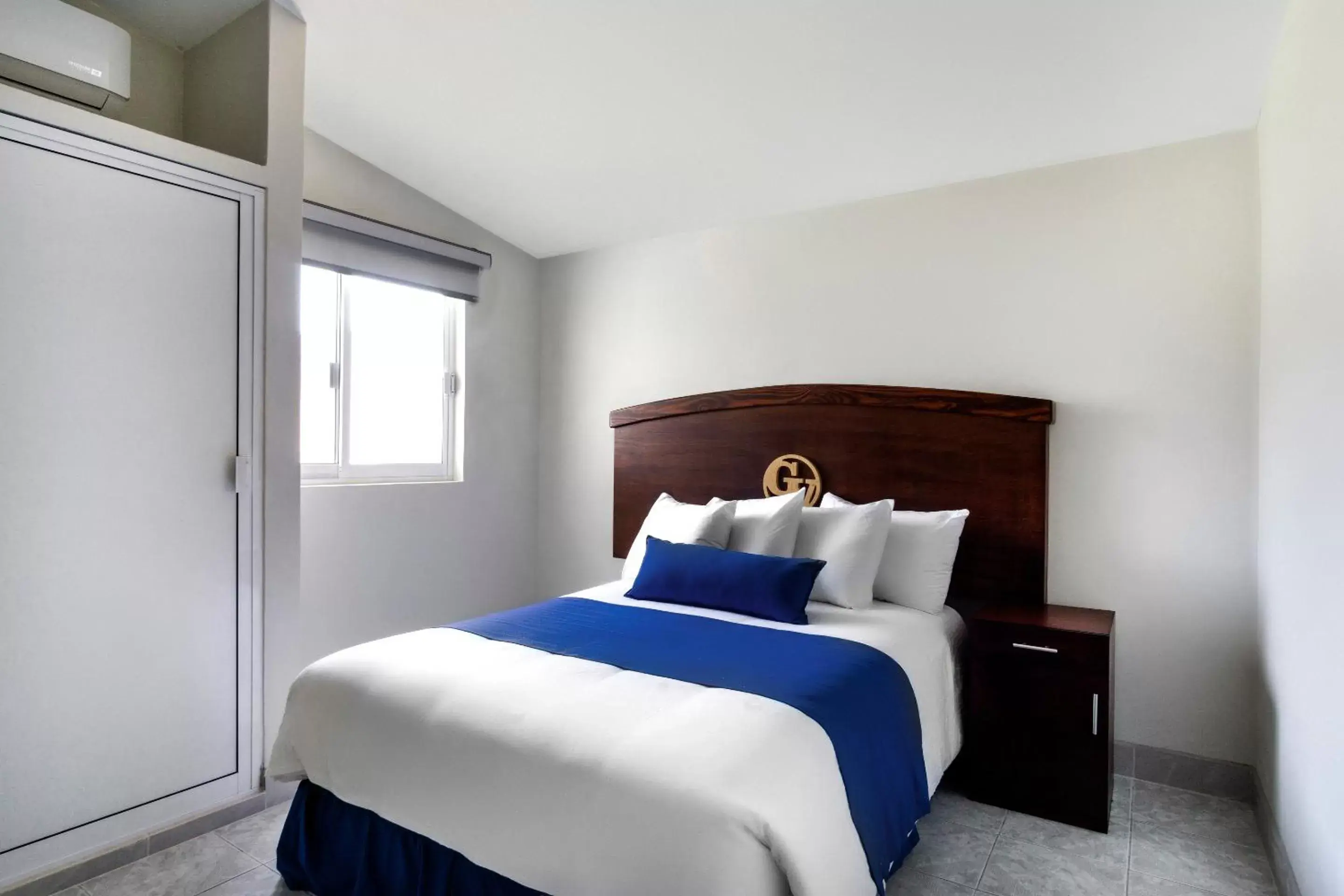 Bedroom, Bed in Grand View Suites
