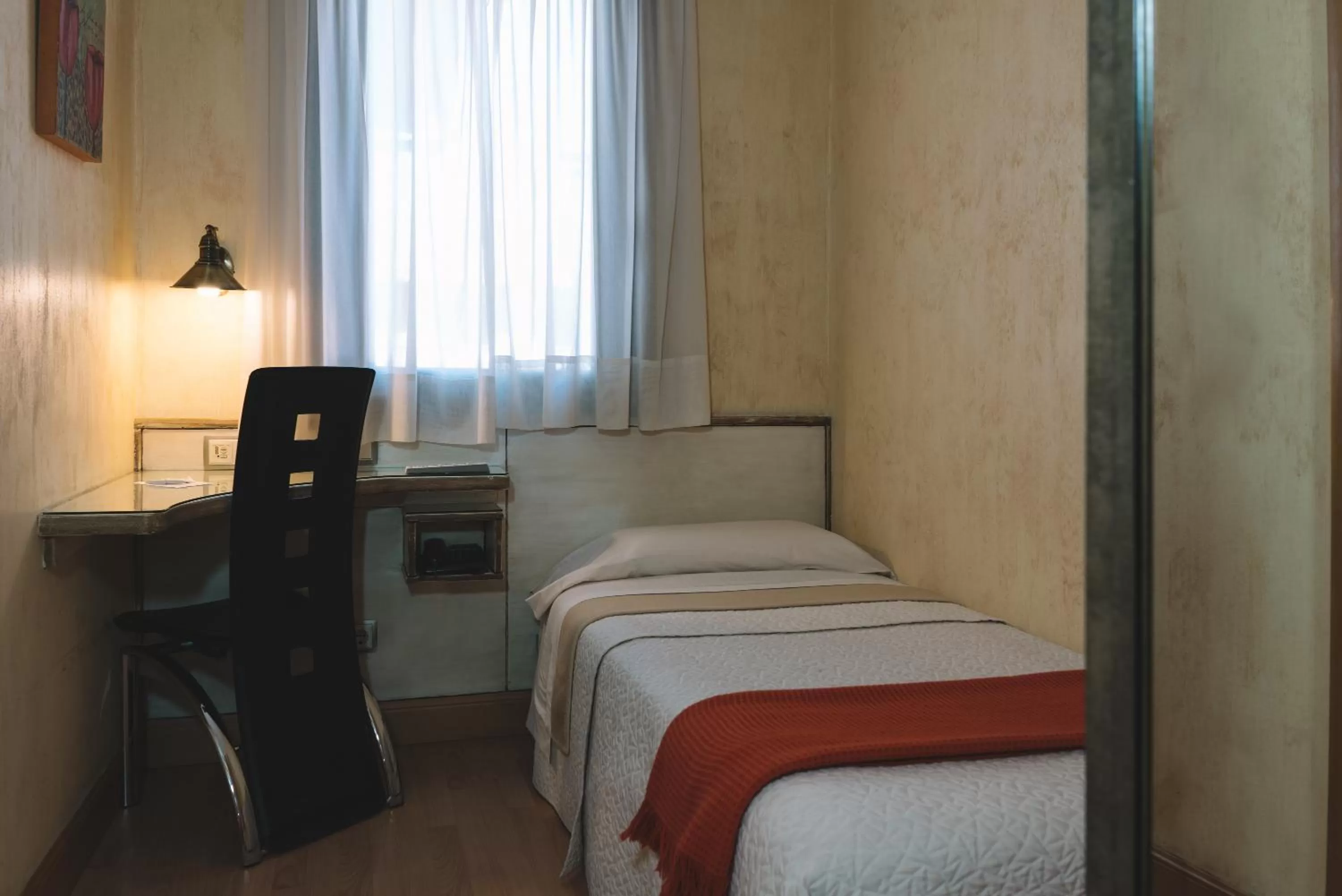 Bedroom, Bed in Hotel Castillo de Javier