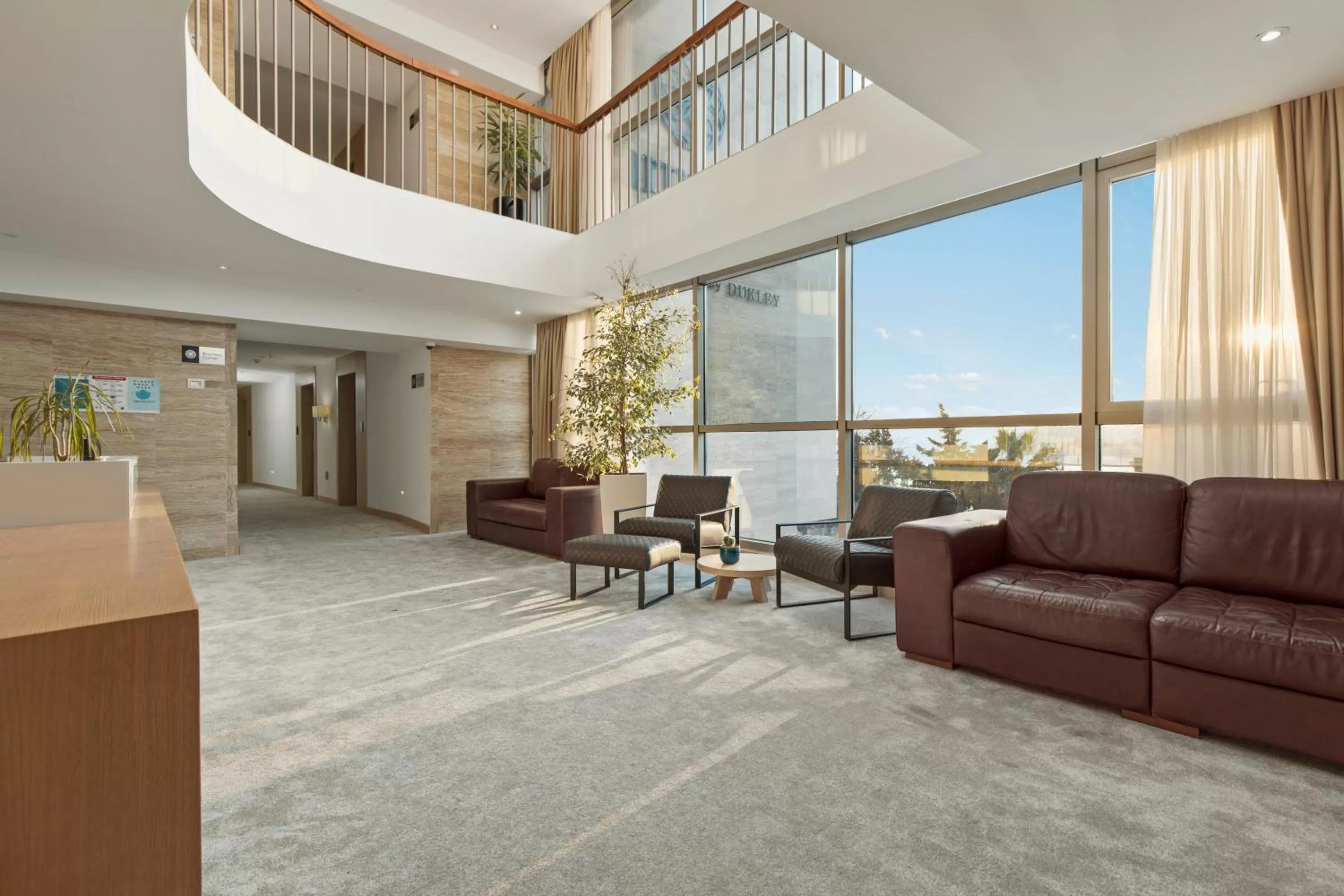 Lobby or reception in Hotel Harmonia by Dukley