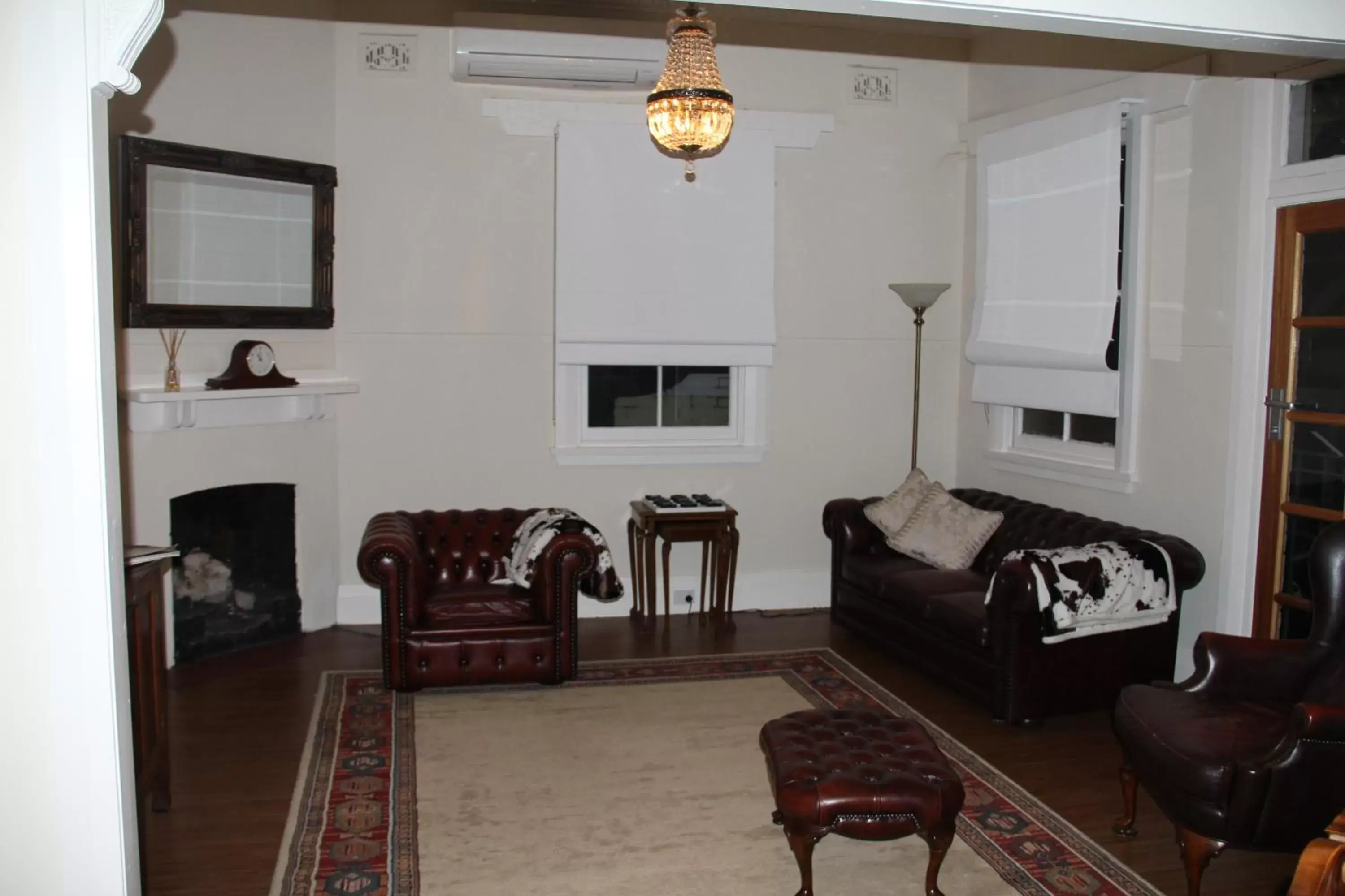 Seating Area in Mentor Chambers Apartment Bed & Breakfast